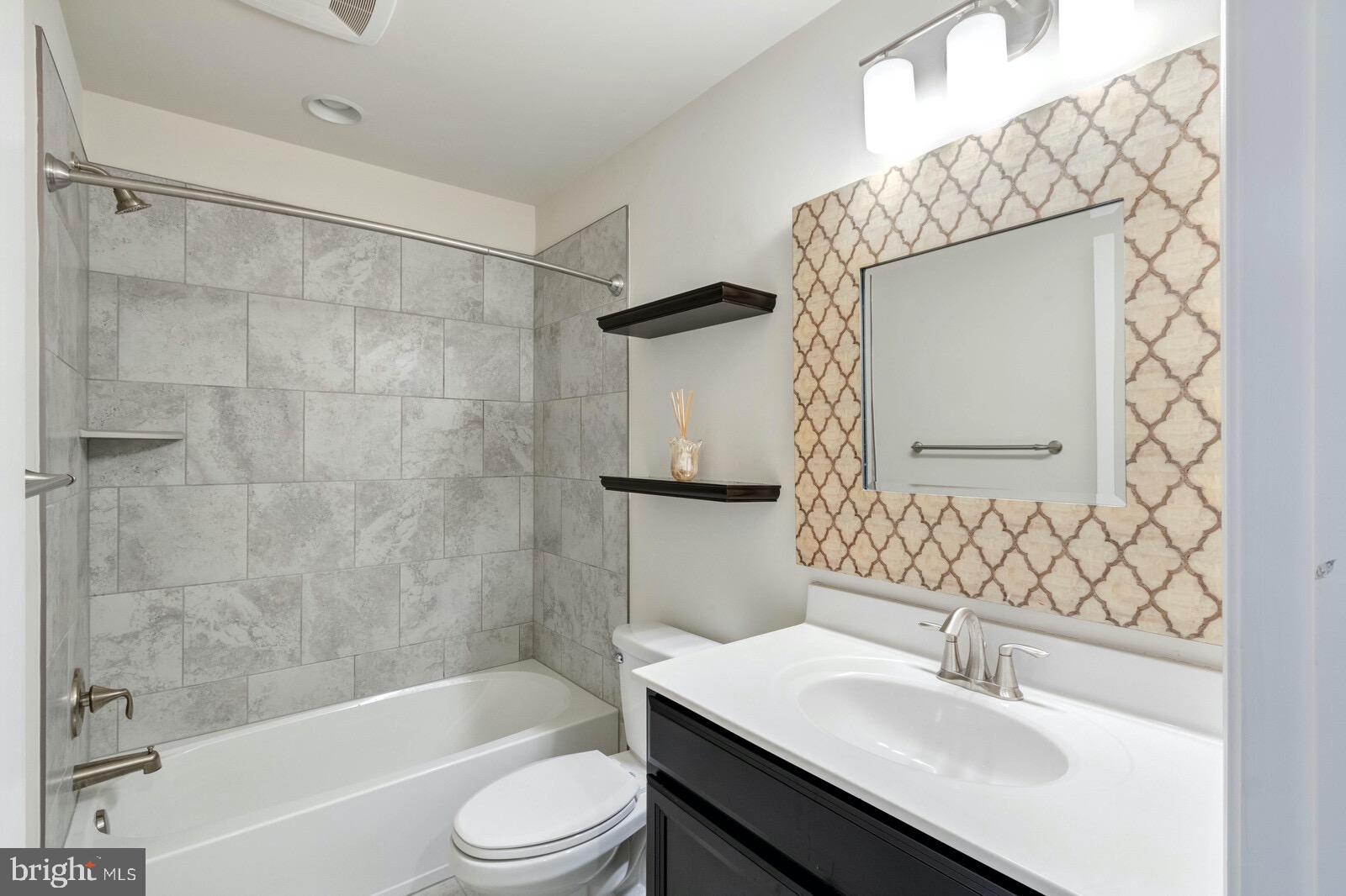 STONEHAVEN - Residential