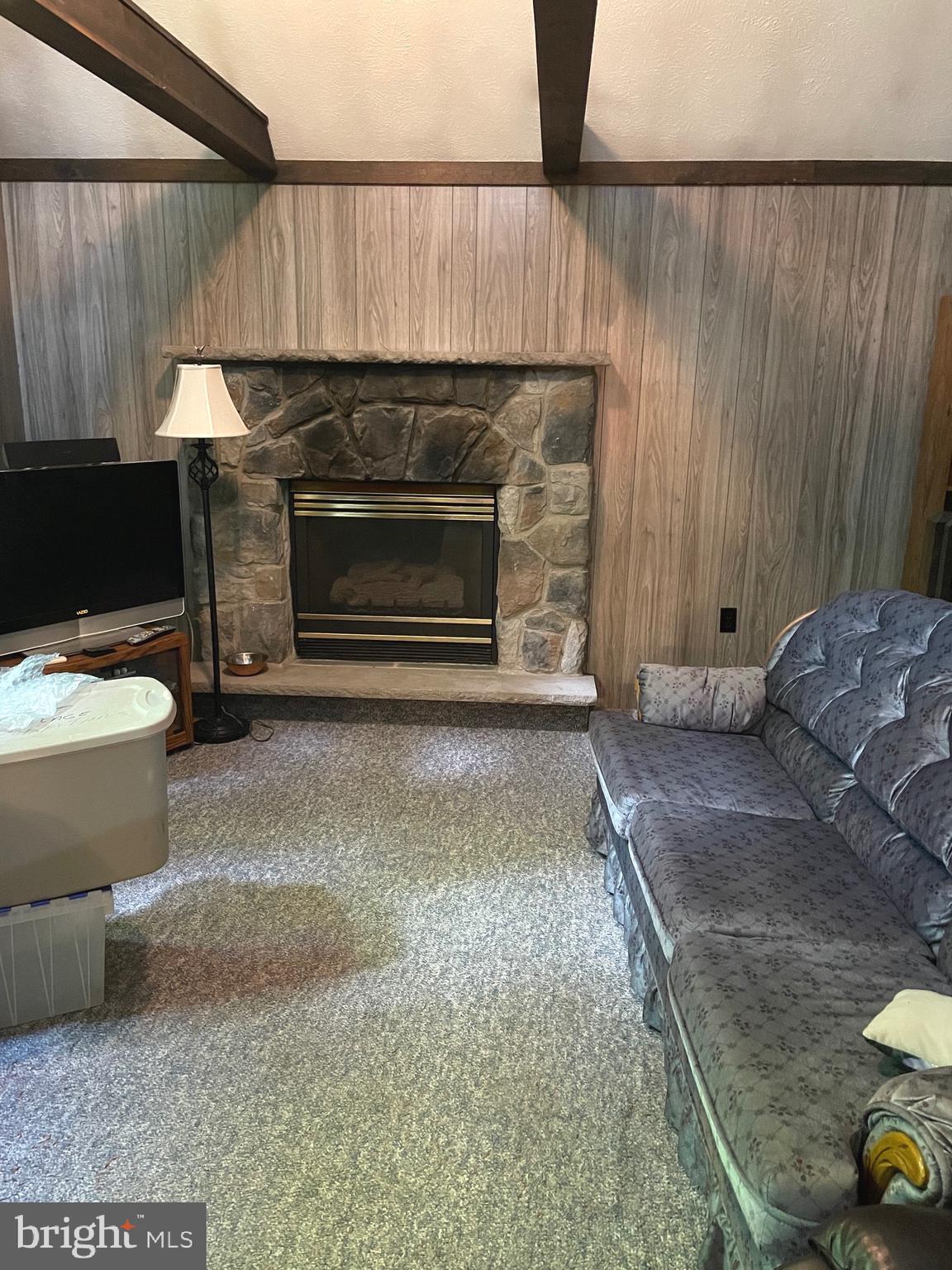 RIVERSIDE ESTATES - Residential