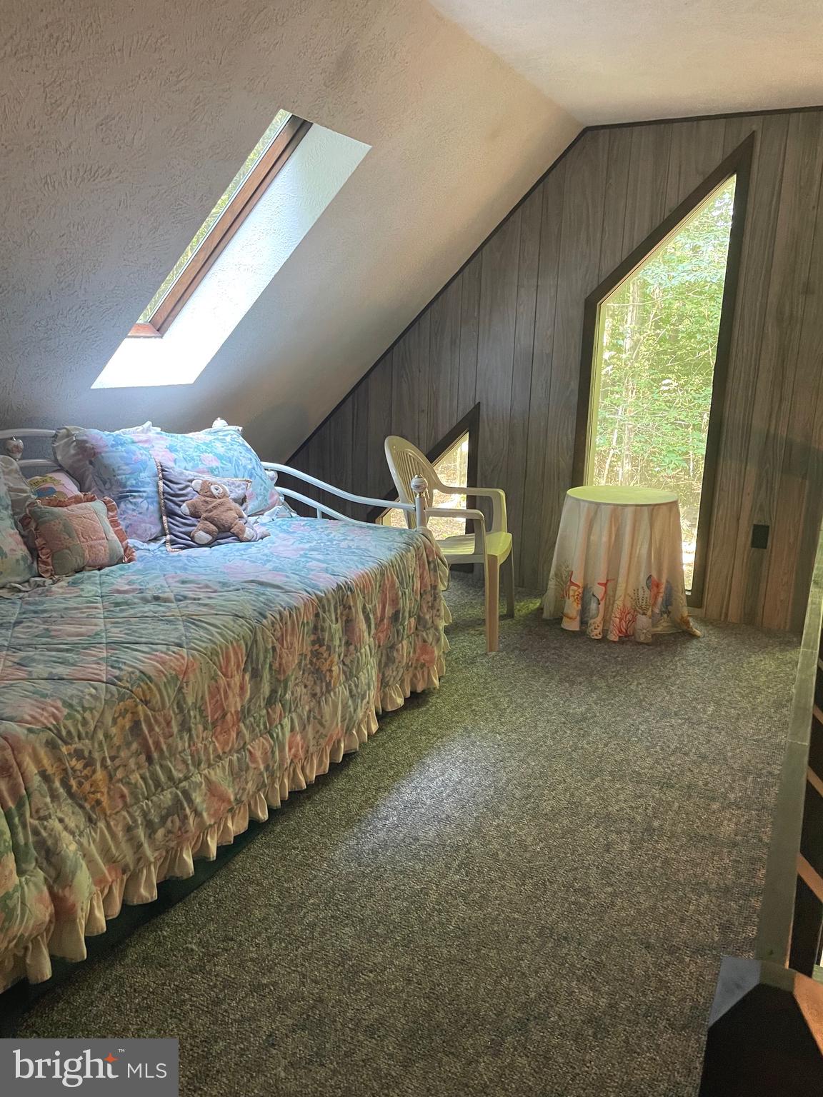 RIVERSIDE ESTATES - Residential