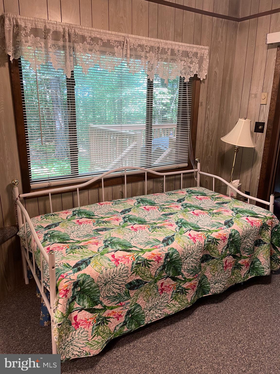 RIVERSIDE ESTATES - Residential