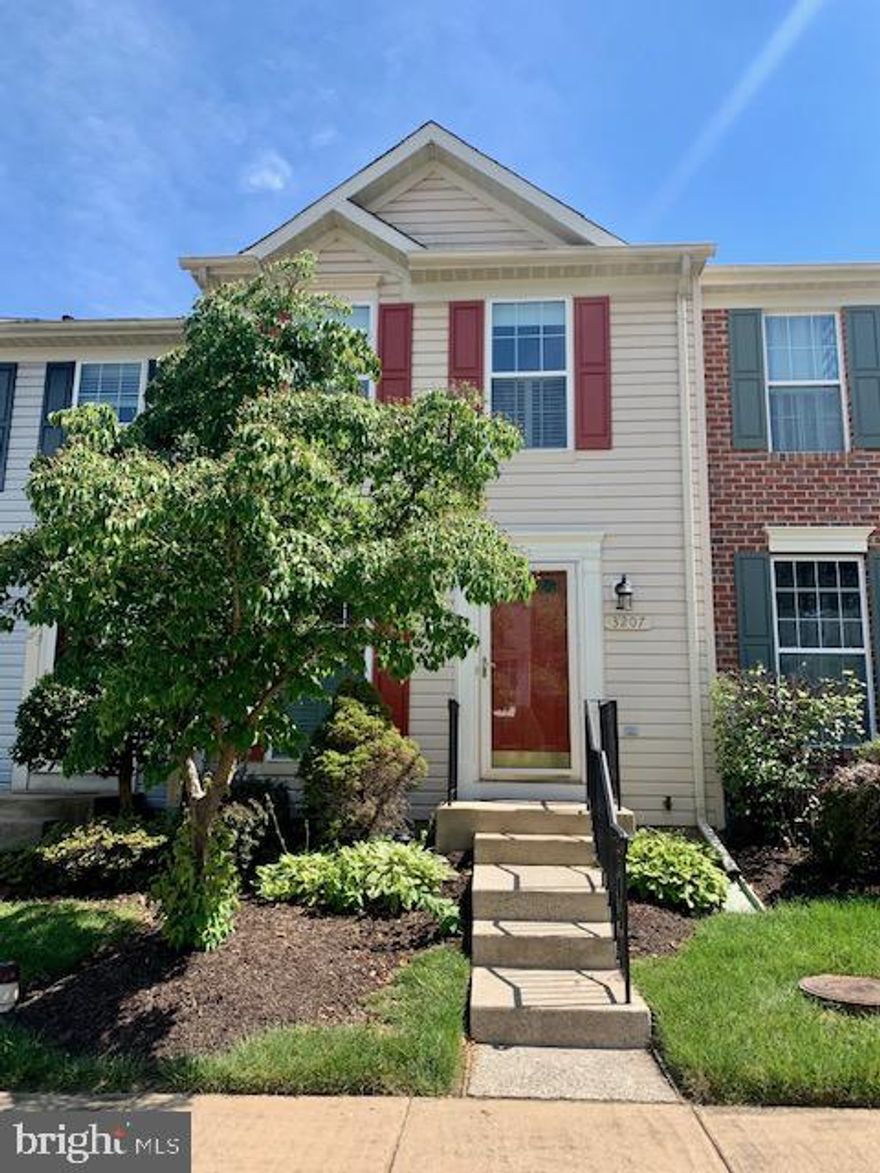 This townhouse is in the sought after Russet Community in Laurel, MD with good Anne Arundel County Schools.

This home features an open floor plan with a kitchen/dining area with an island, powder room, and deck. 3rd level includes 2 Large Bedroom's, big upstairs bathroom with double sinks. The basement is fully finished, and can even be used as 3rd bedroom. This space also includes a full bath and a walk out to the backyard.

Excellent location for Fort Meade, Bolling AFB, CGHQ, Annapolis Naval Station and many shopping centers. Don't wait, come visit today!

Requirements:
Credit score: 680+
Income: 2.5-3 times rent
No negative rental history
All applicants 18+ MUST apply