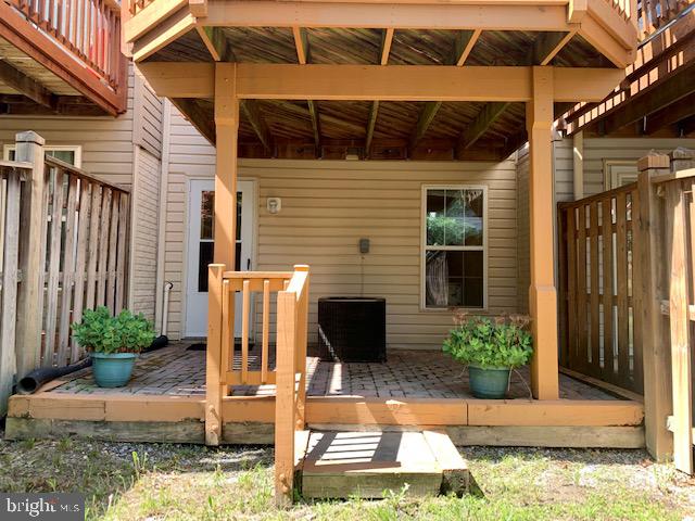 RUSSETT - Residential Lease