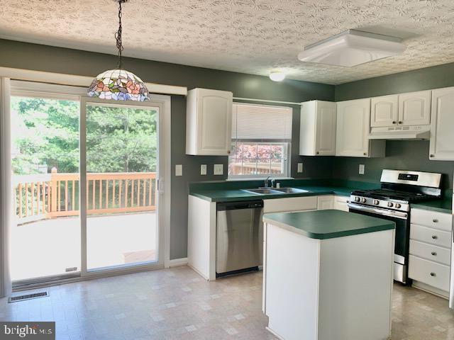 RUSSETT - Residential Lease