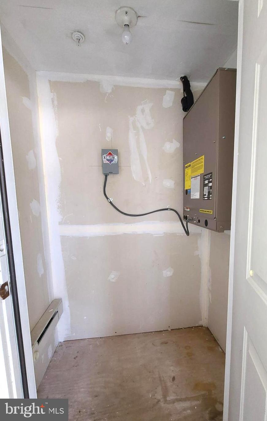 CAMERON STATION - Residential Lease