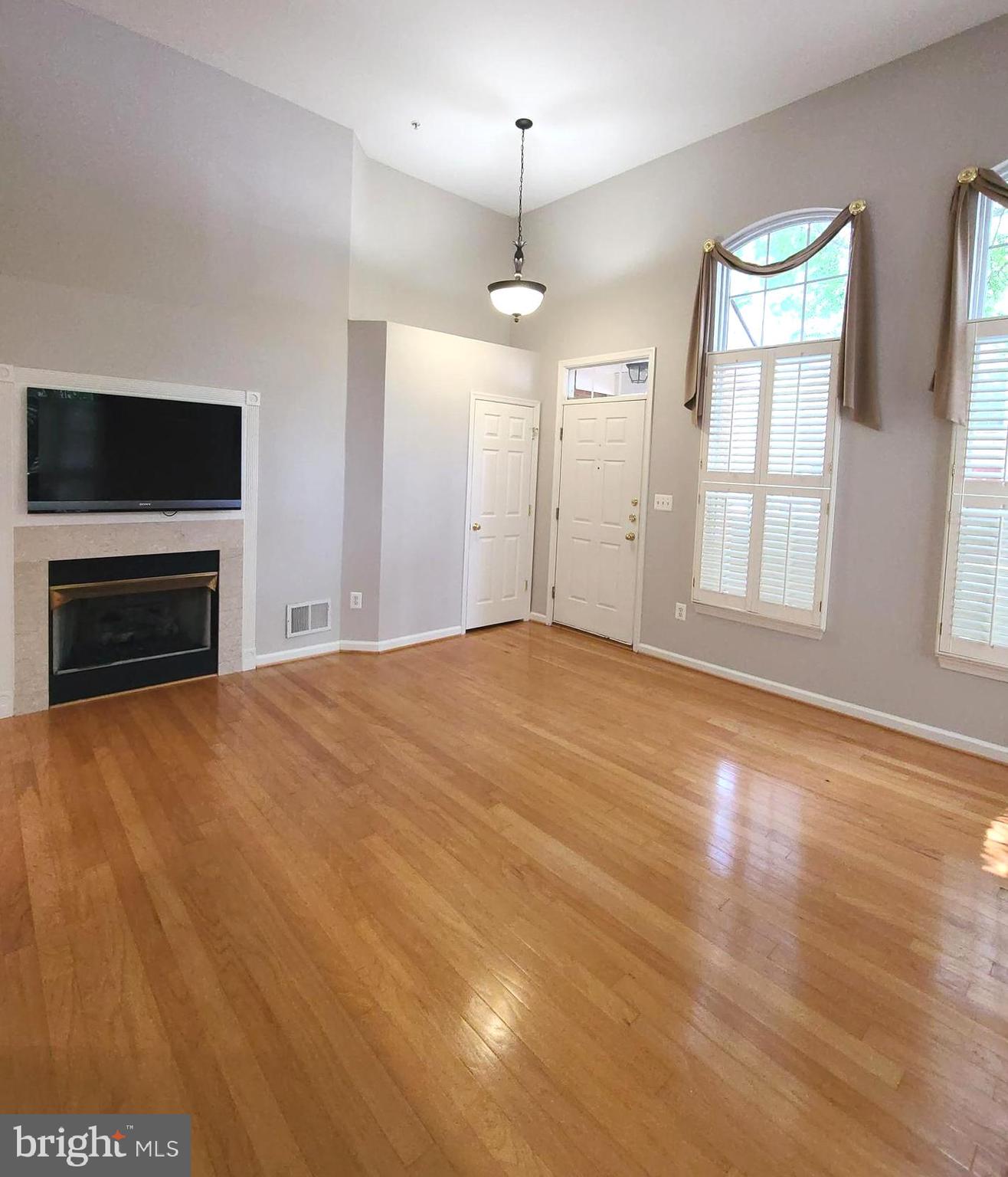 CAMERON STATION - Residential Lease