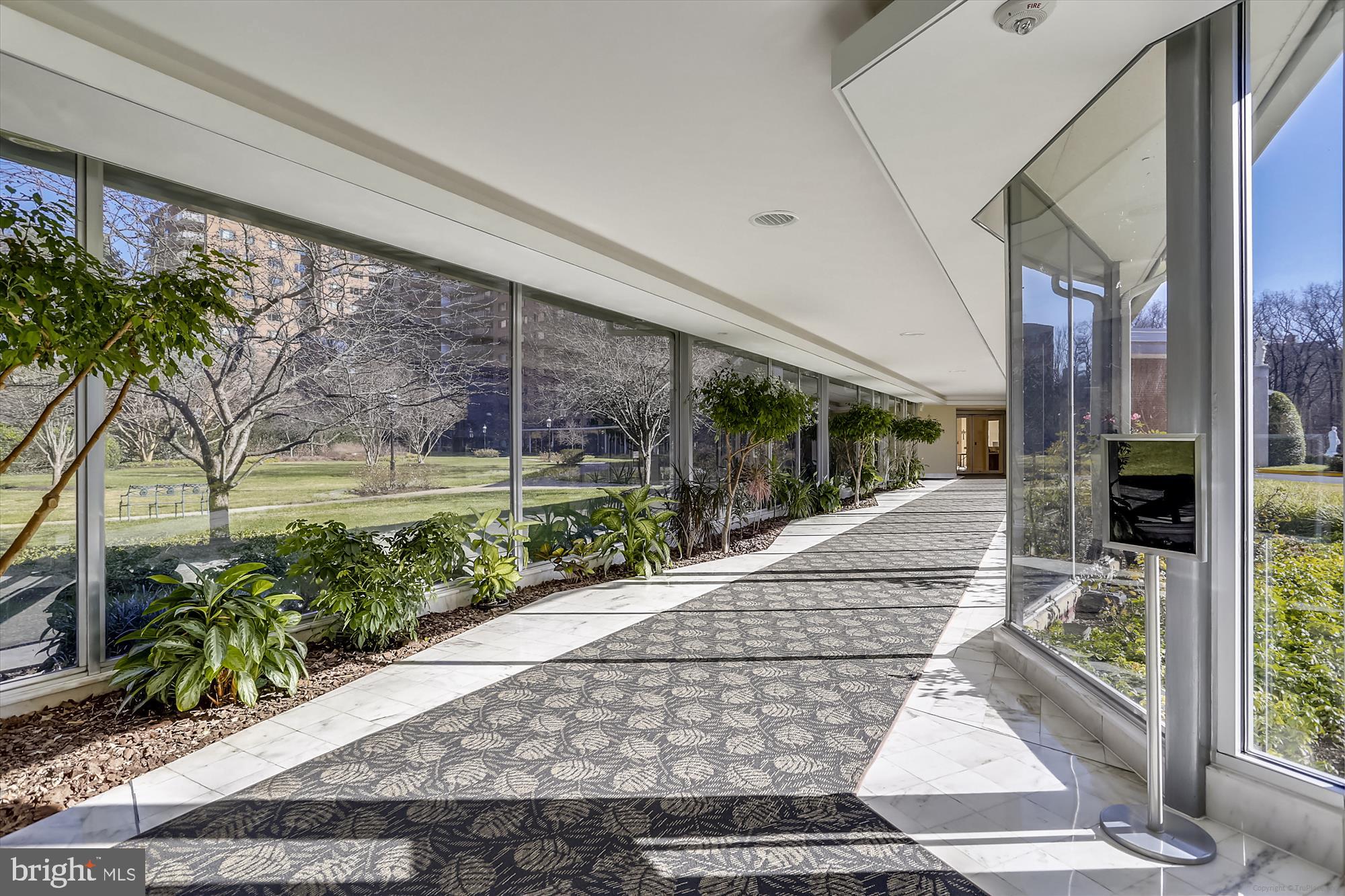 4201 CATHEDRAL NW 407W