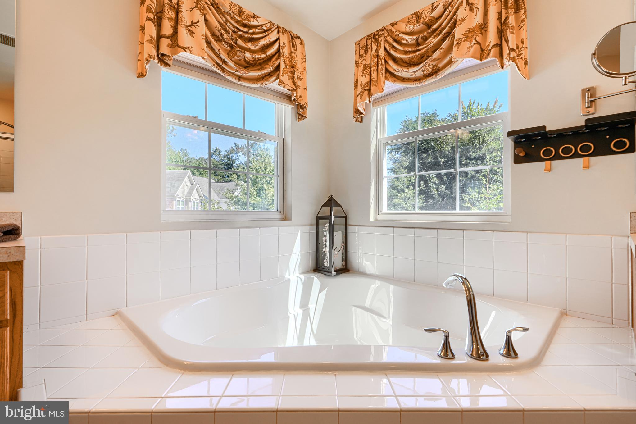 TANYARD SPRINGS - Residential