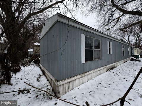 1417 WANA DRIVE ERIE PA 16505