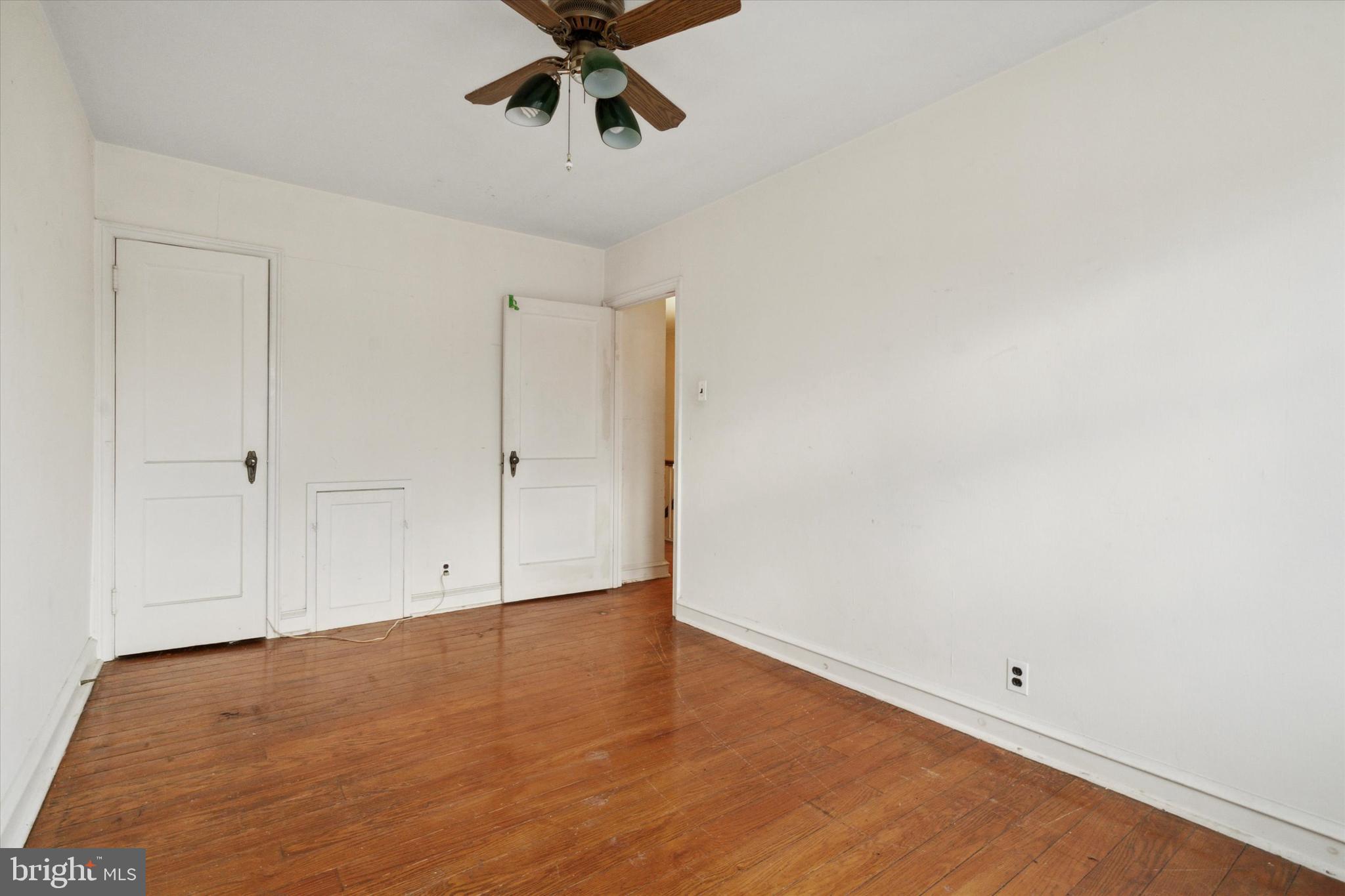 OXFORD CIRCLE - Residential