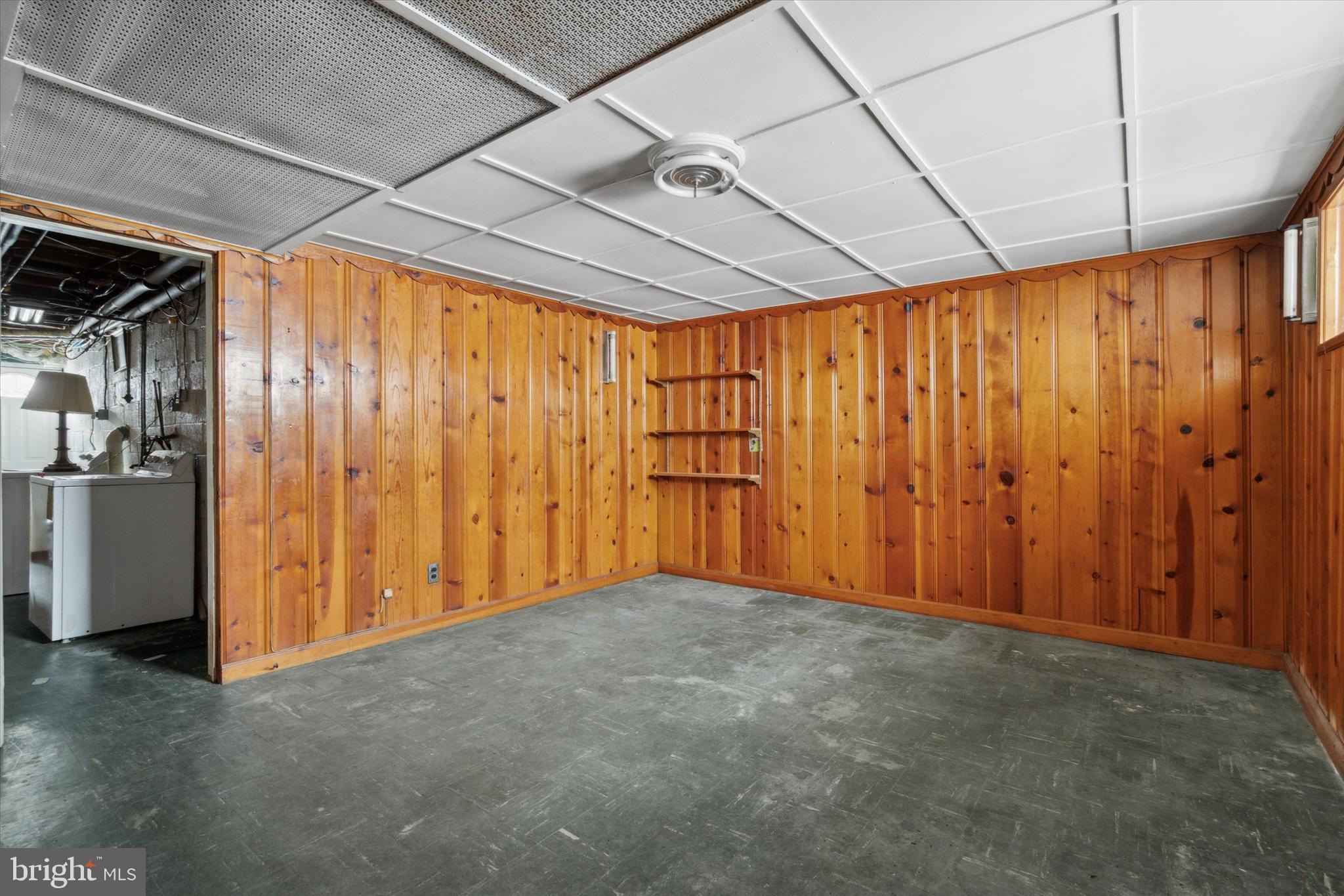 OXFORD CIRCLE - Residential