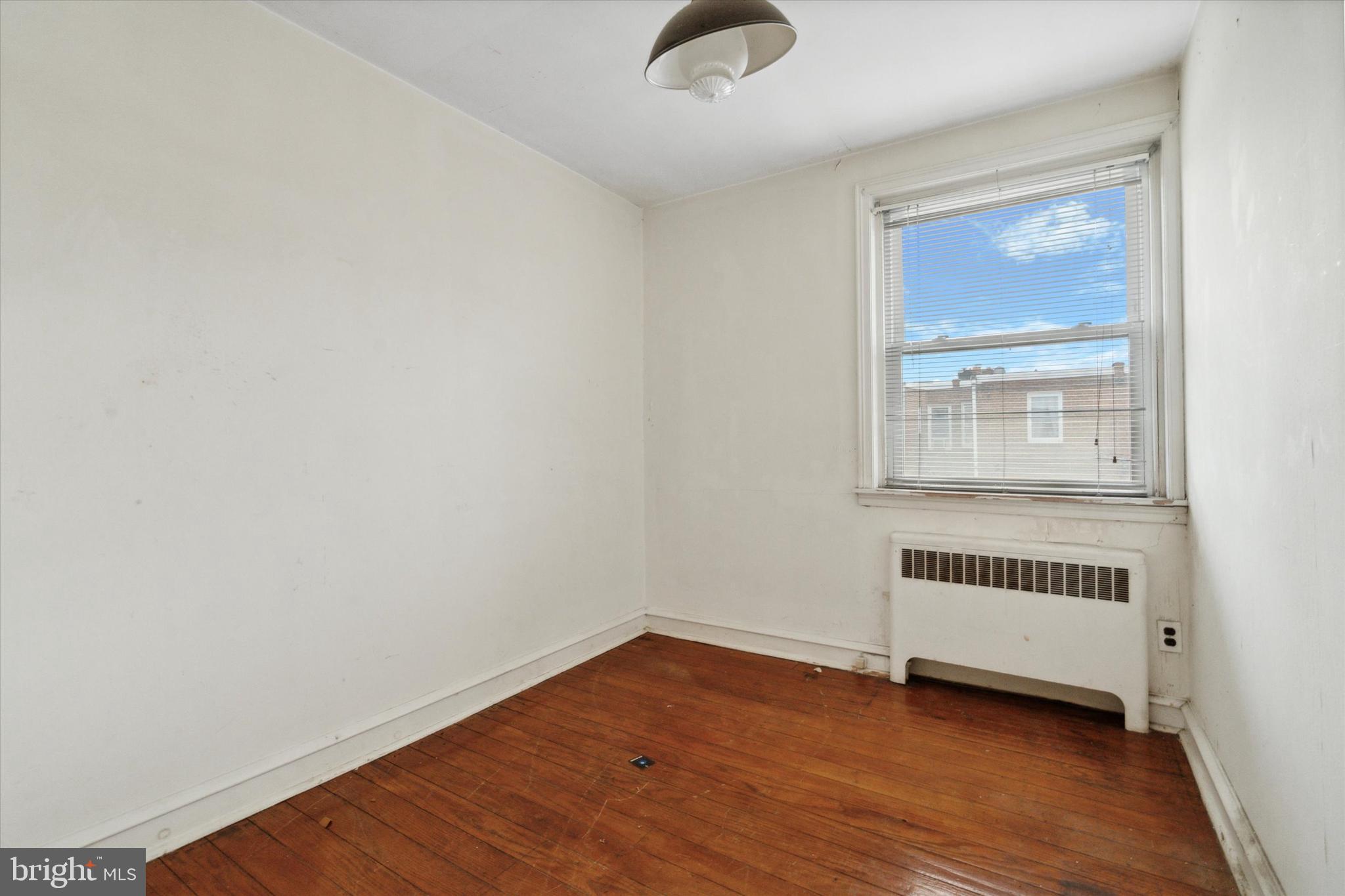 OXFORD CIRCLE - Residential