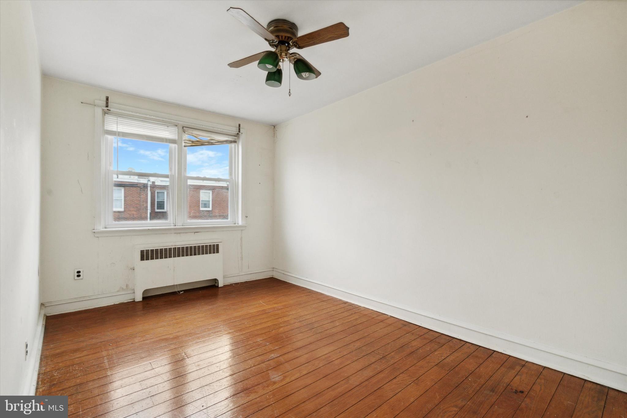 OXFORD CIRCLE - Residential