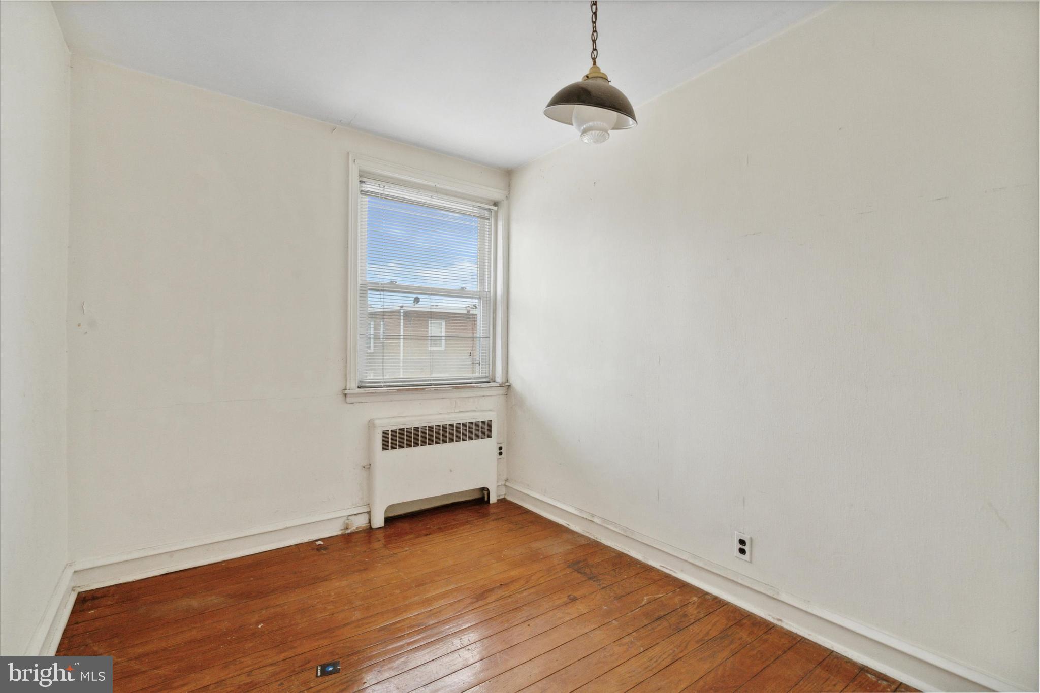 OXFORD CIRCLE - Residential