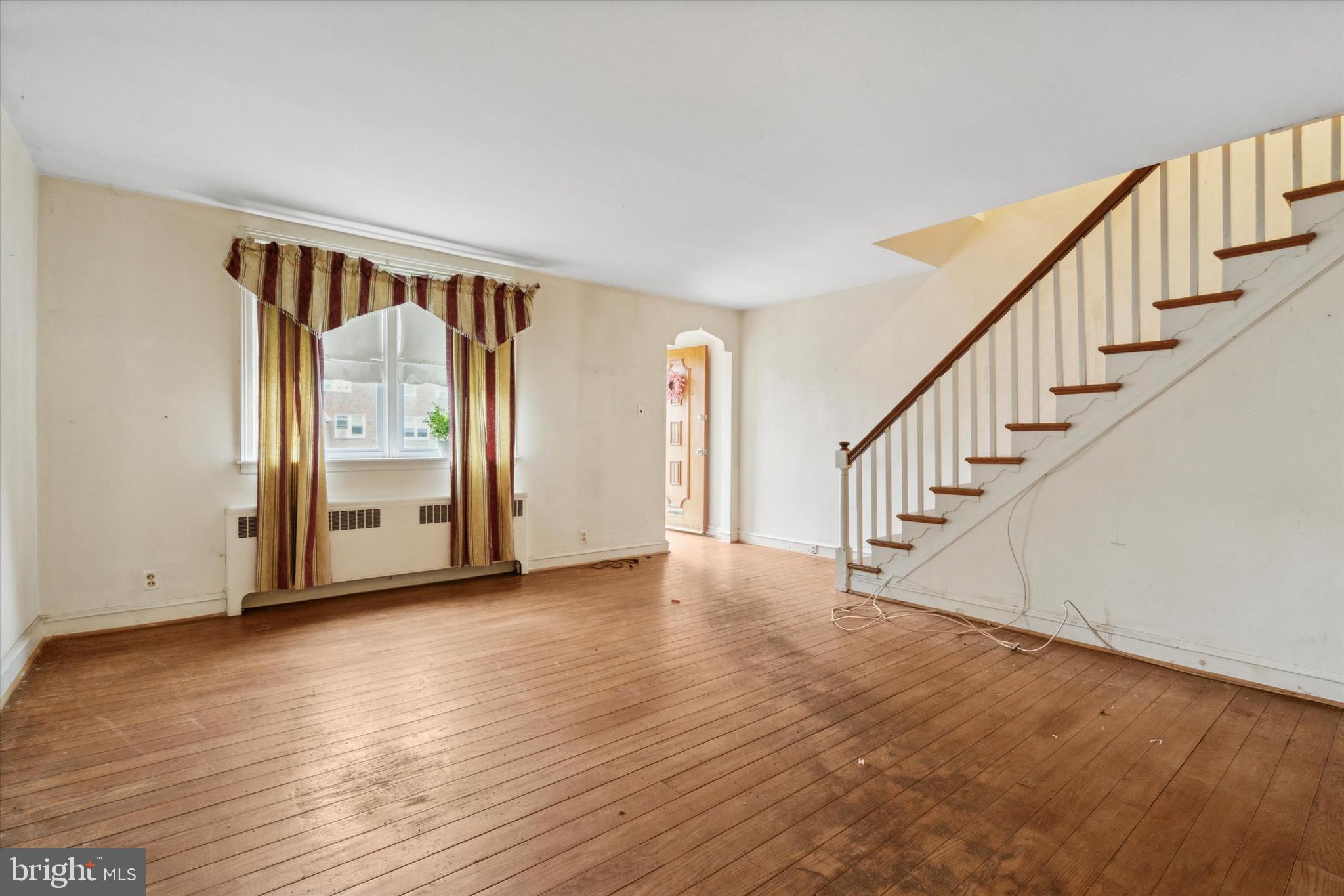 OXFORD CIRCLE - Residential