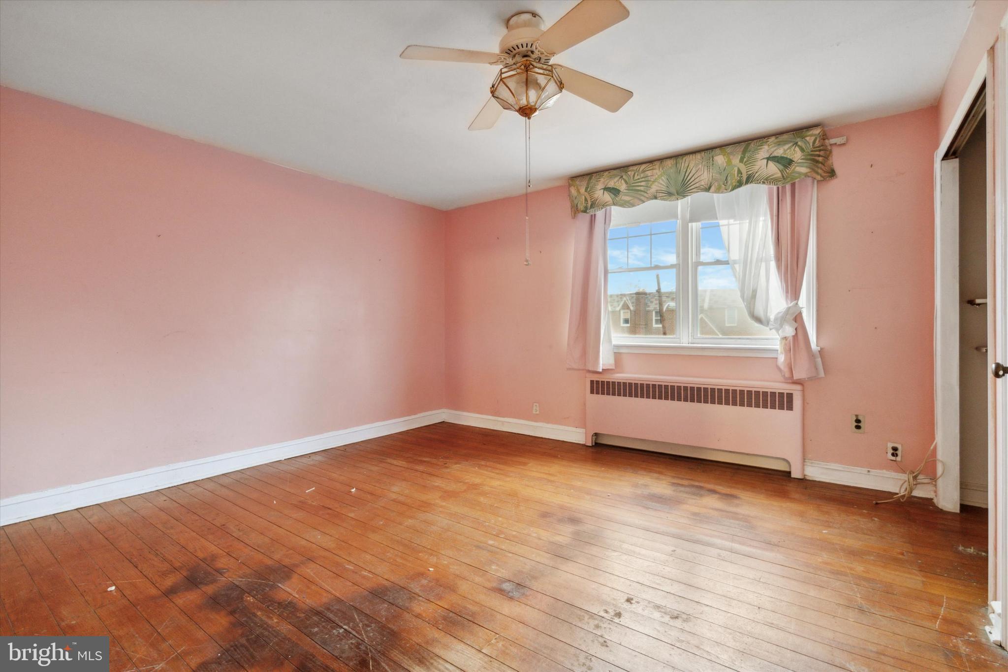 OXFORD CIRCLE - Residential