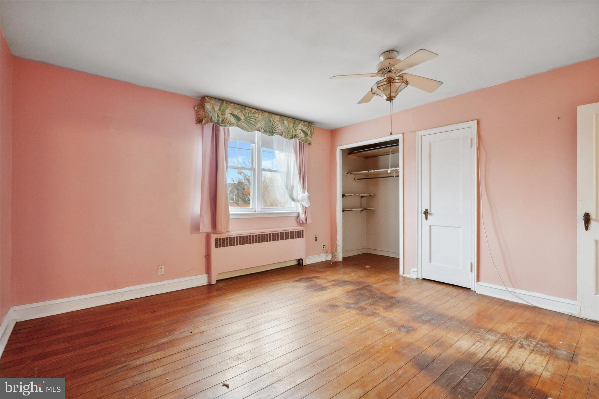 OXFORD CIRCLE - Residential