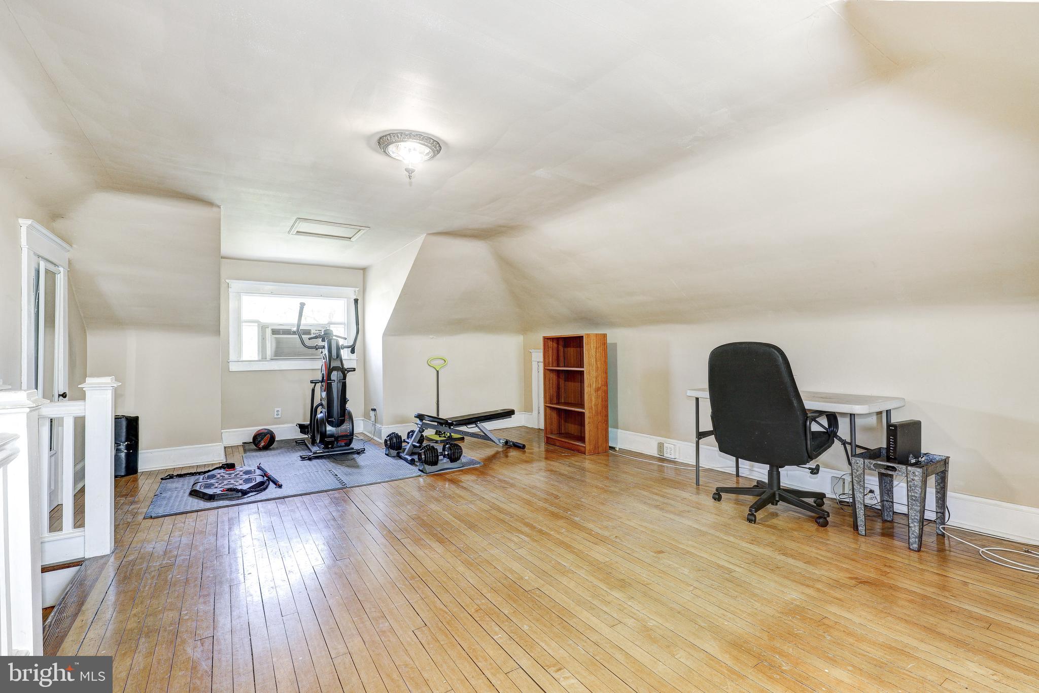 HUNTING RIDGE HISTORIC DISTRICT - Residential