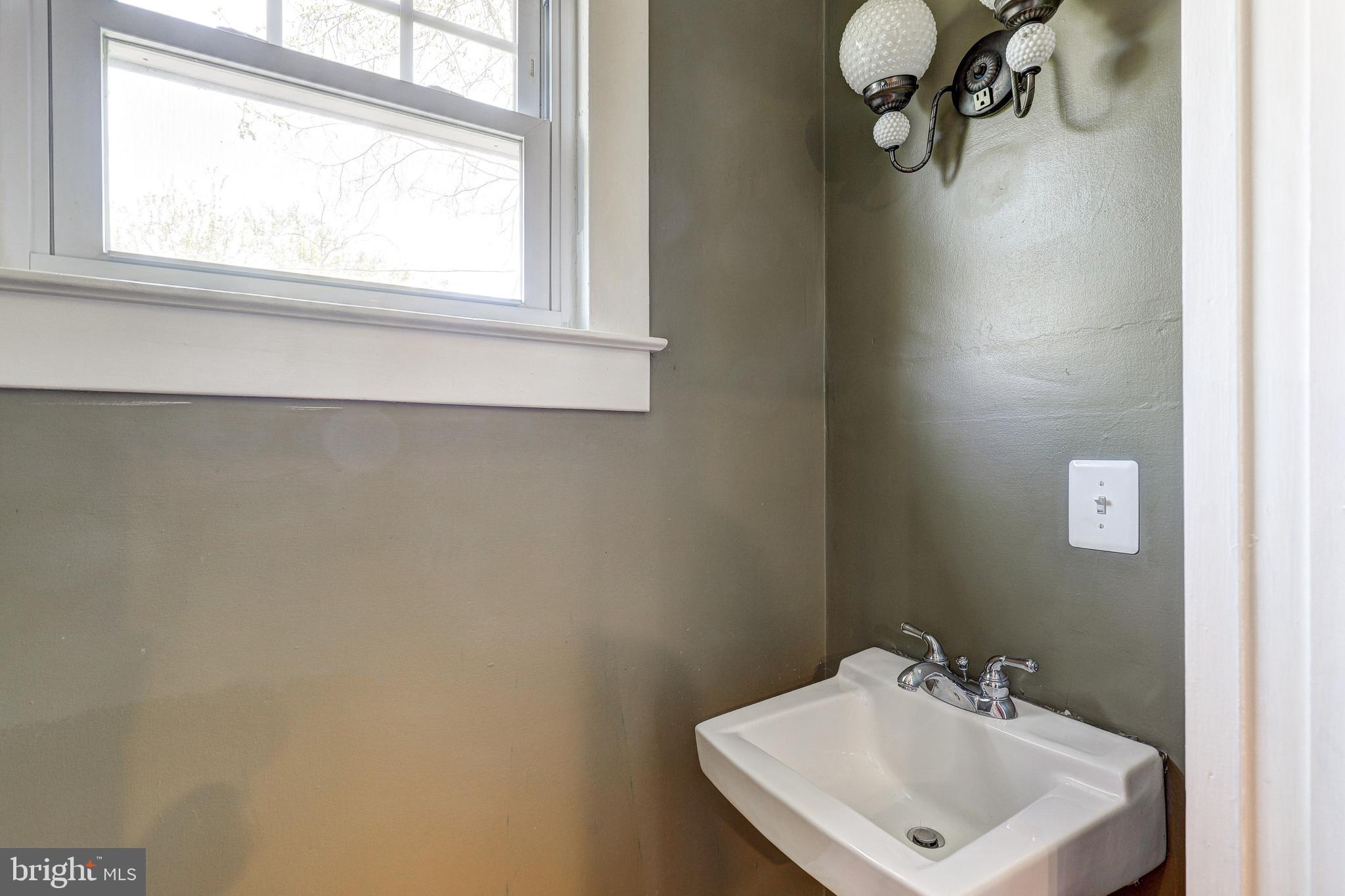 HUNTING RIDGE HISTORIC DISTRICT - Residential