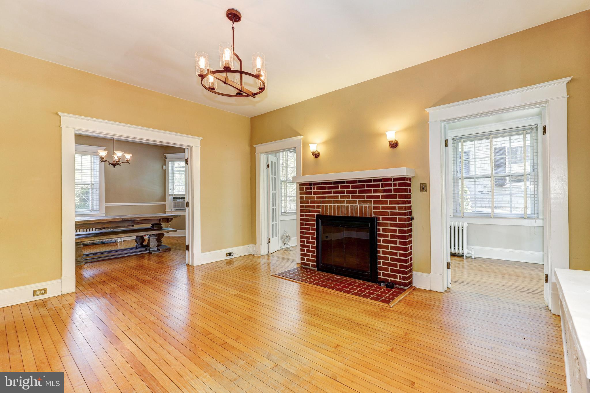 HUNTING RIDGE HISTORIC DISTRICT - Residential