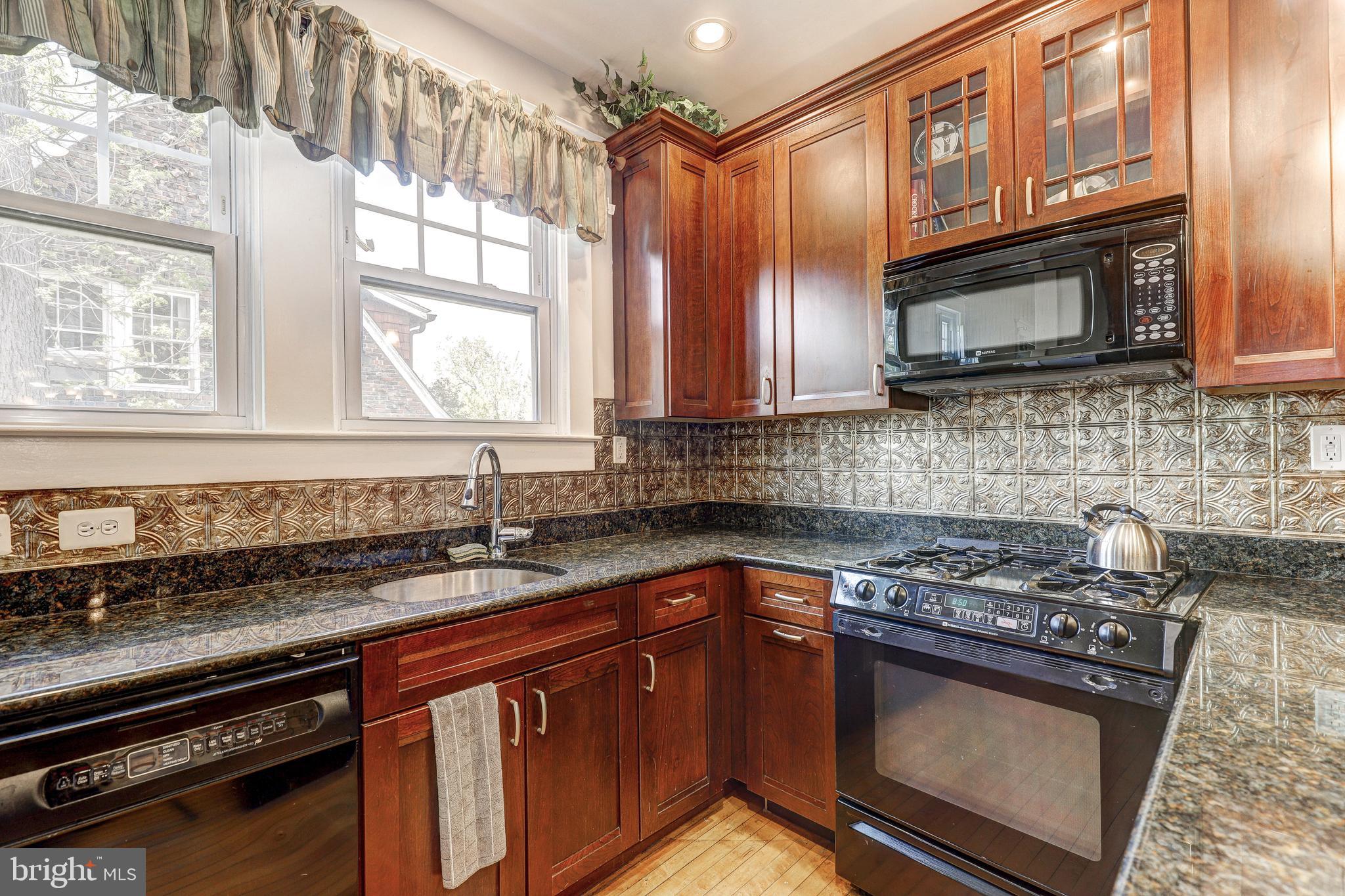 HUNTING RIDGE HISTORIC DISTRICT - Residential