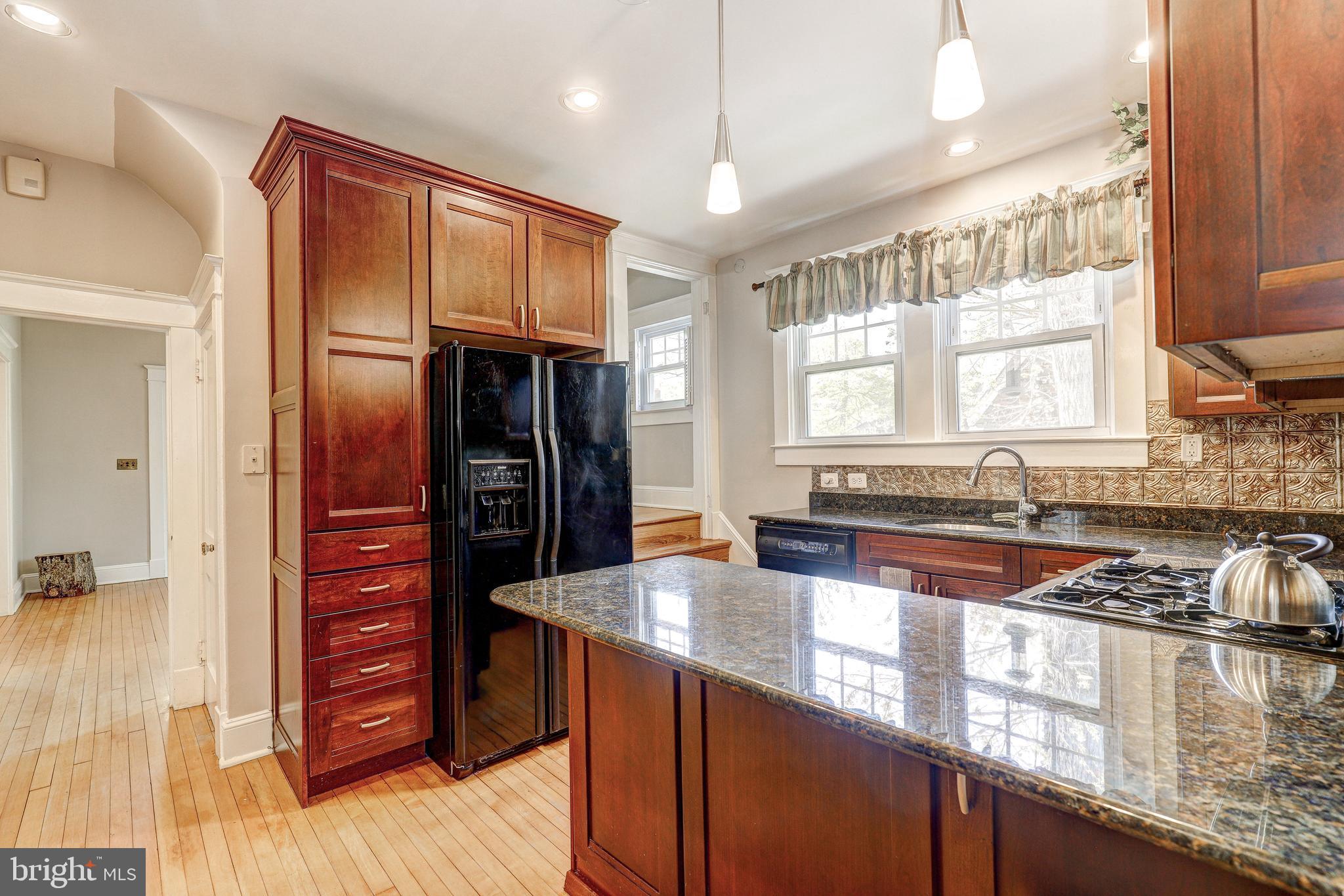 HUNTING RIDGE HISTORIC DISTRICT - Residential