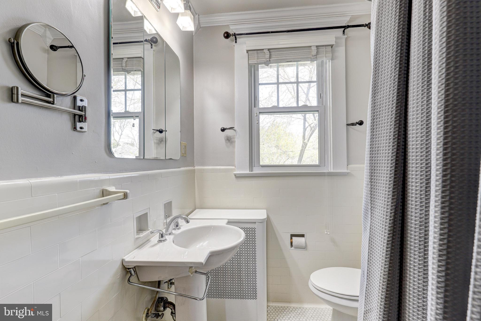 HUNTING RIDGE HISTORIC DISTRICT - Residential