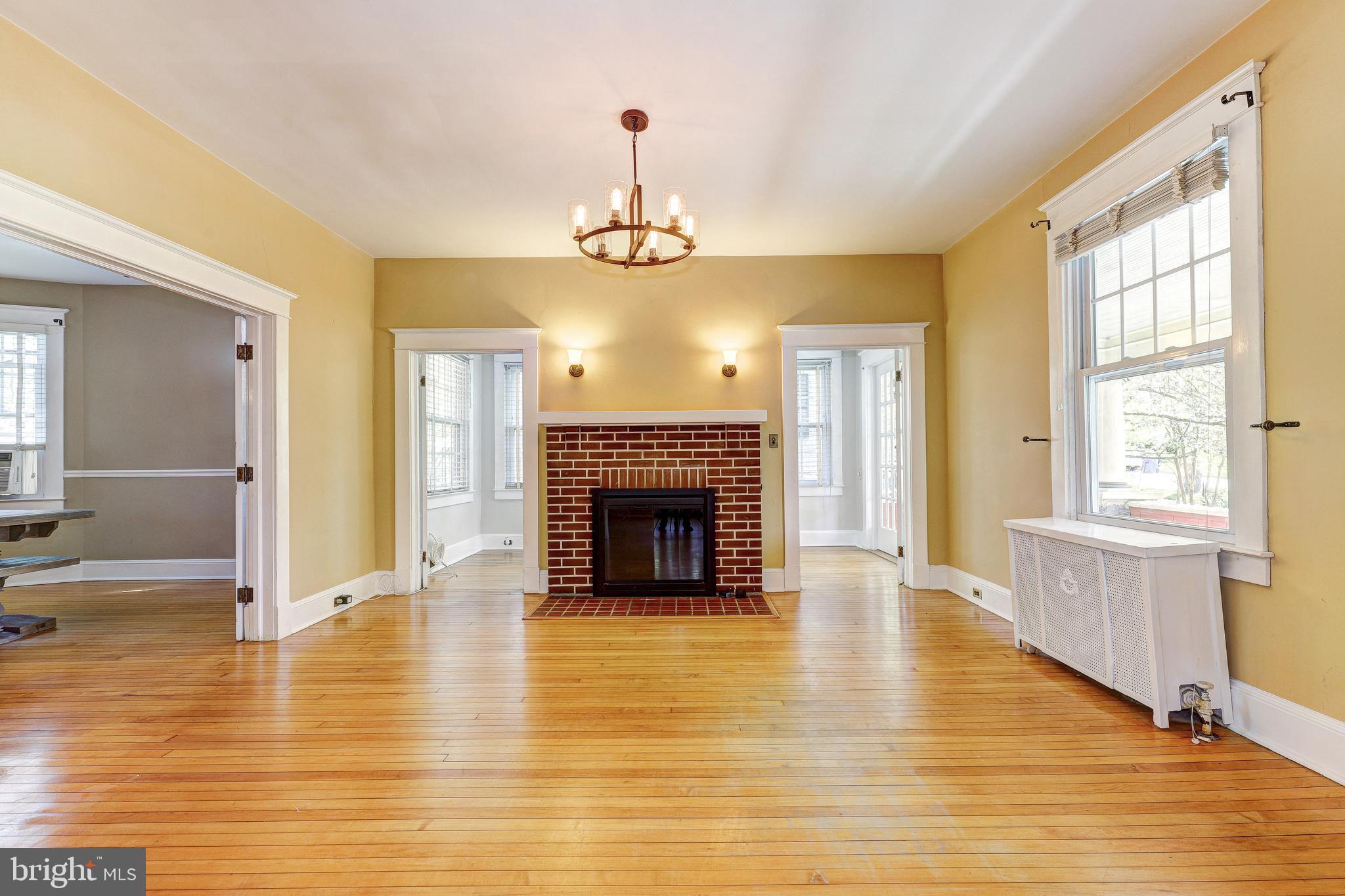 HUNTING RIDGE HISTORIC DISTRICT - Residential