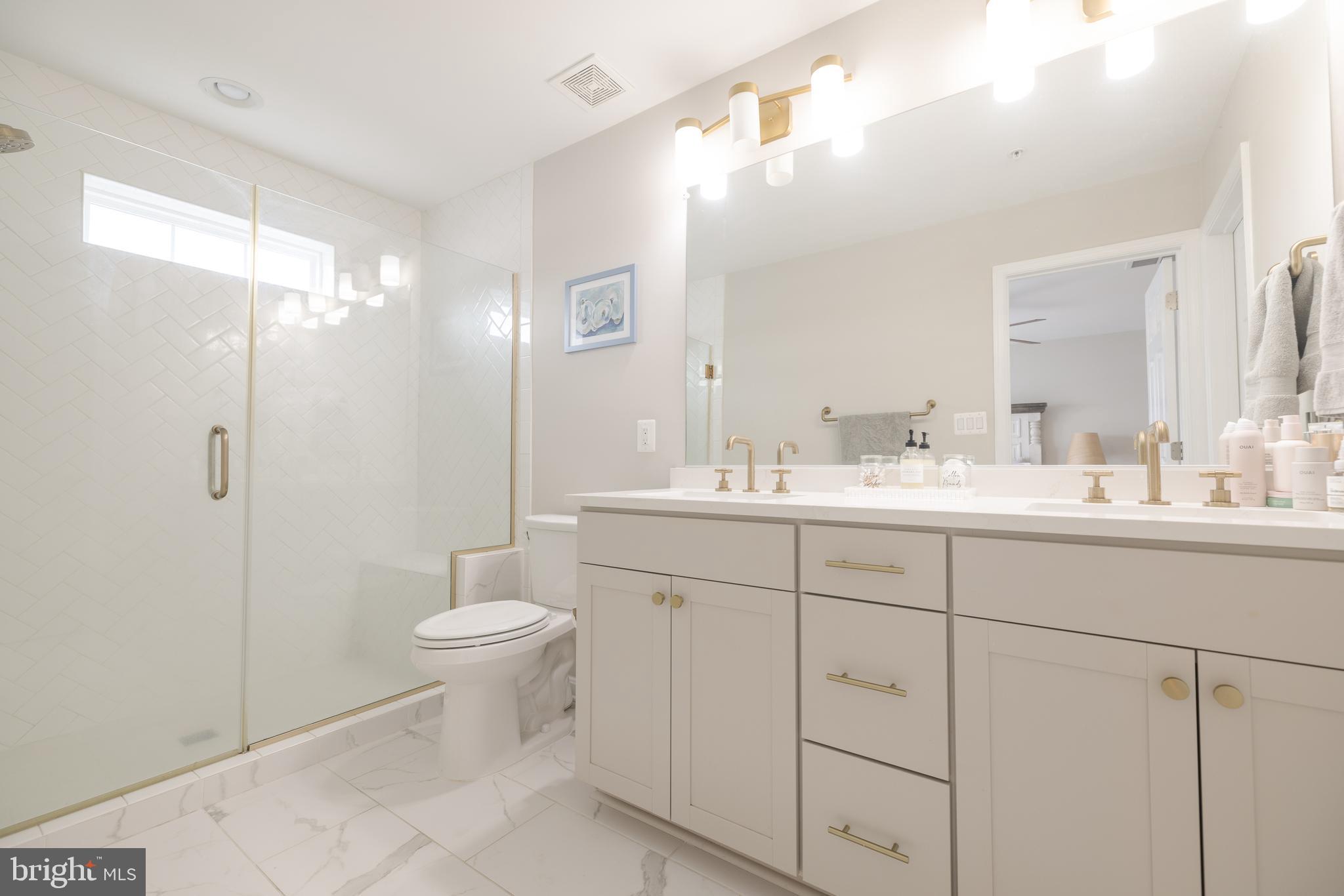 HAMPDEN HISTORIC DISTRICT - Residential