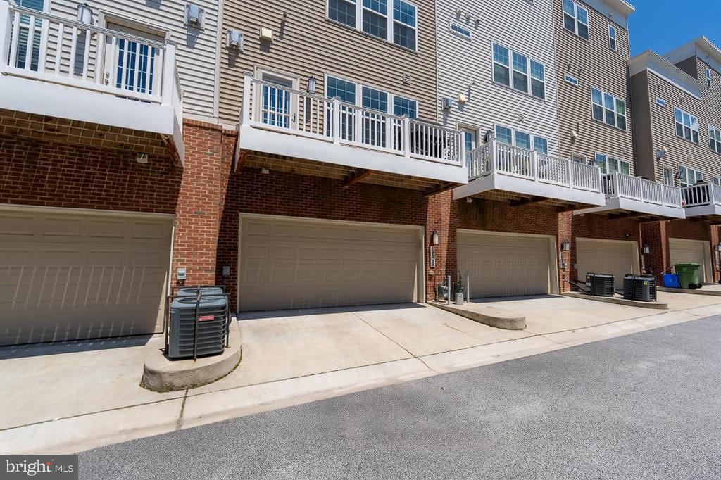 HAMPDEN HISTORIC DISTRICT - Residential