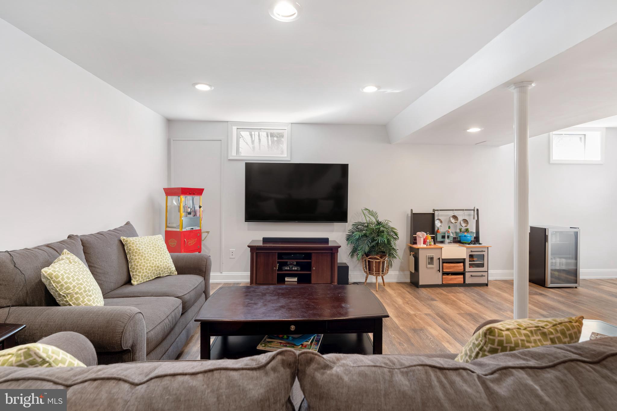 ELDERSBURG ESTATES - Residential