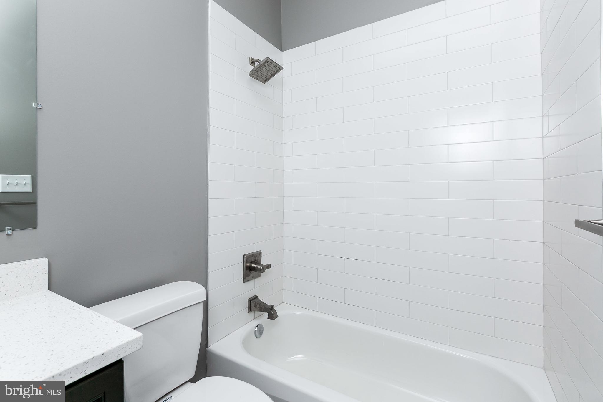 HIGHLANDTOWN - Residential Lease