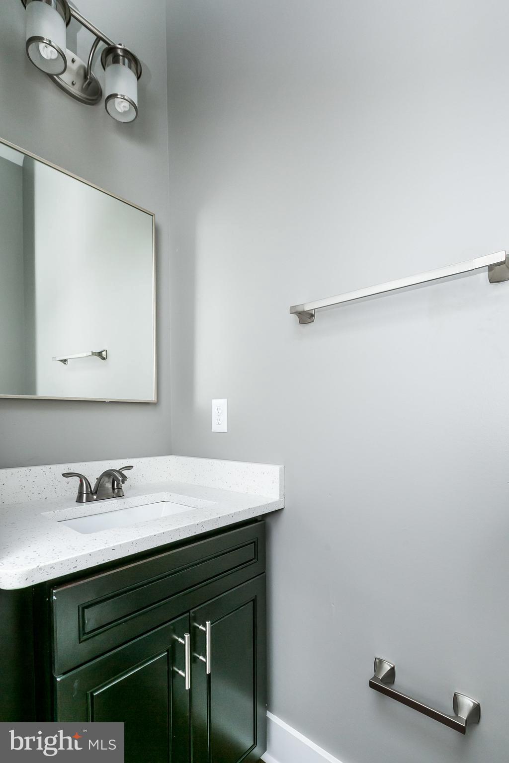 HIGHLANDTOWN - Residential Lease