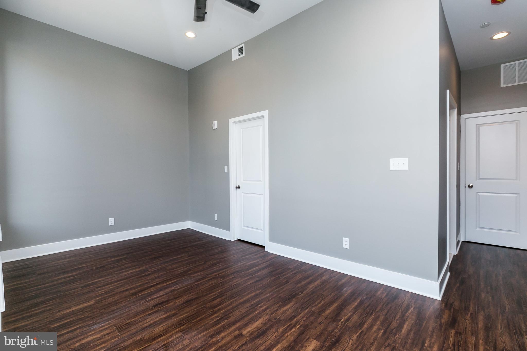 HIGHLANDTOWN - Residential Lease
