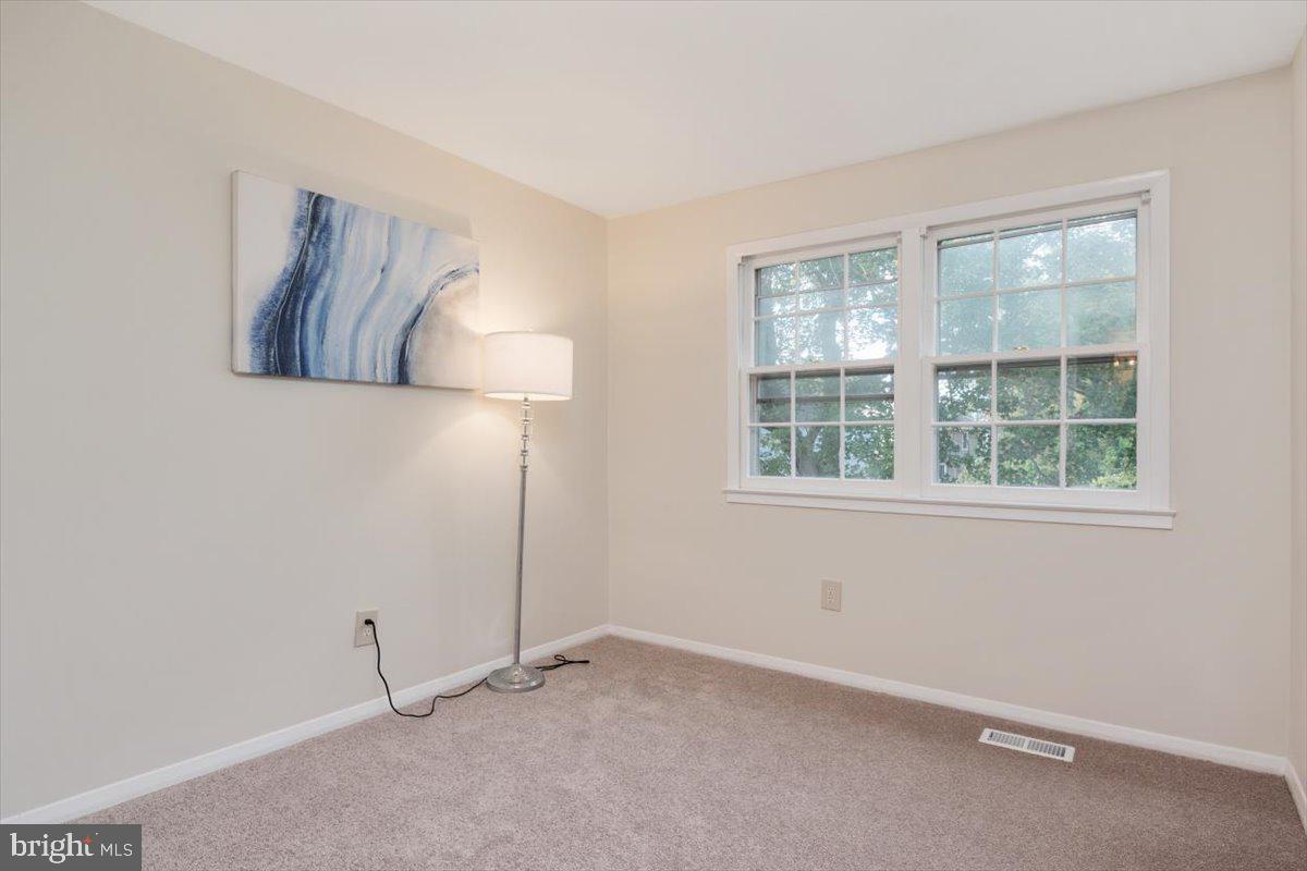 CROFTON SQUARE - Residential