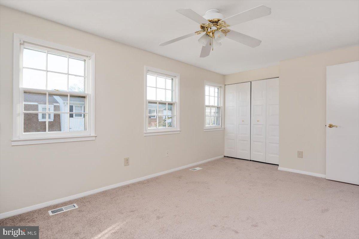 CROFTON SQUARE - Residential