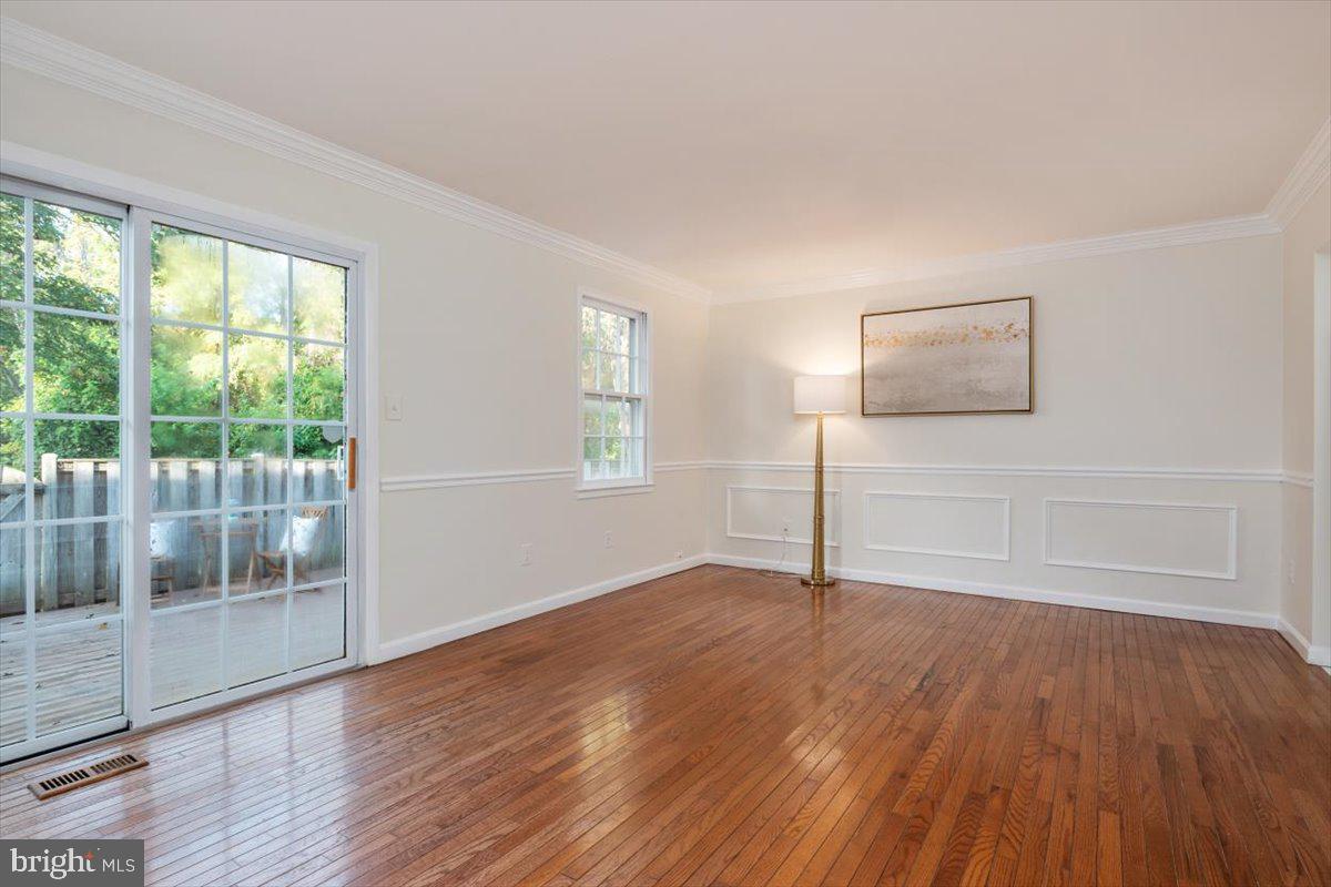 CROFTON SQUARE - Residential