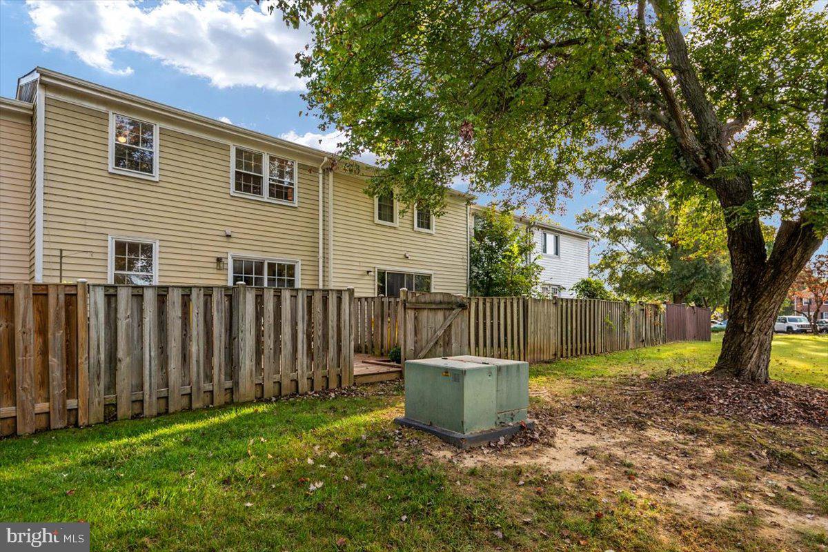 CROFTON SQUARE - Residential