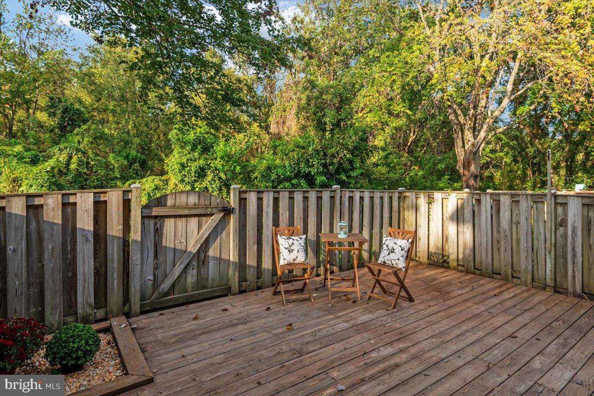 CROFTON SQUARE - Residential