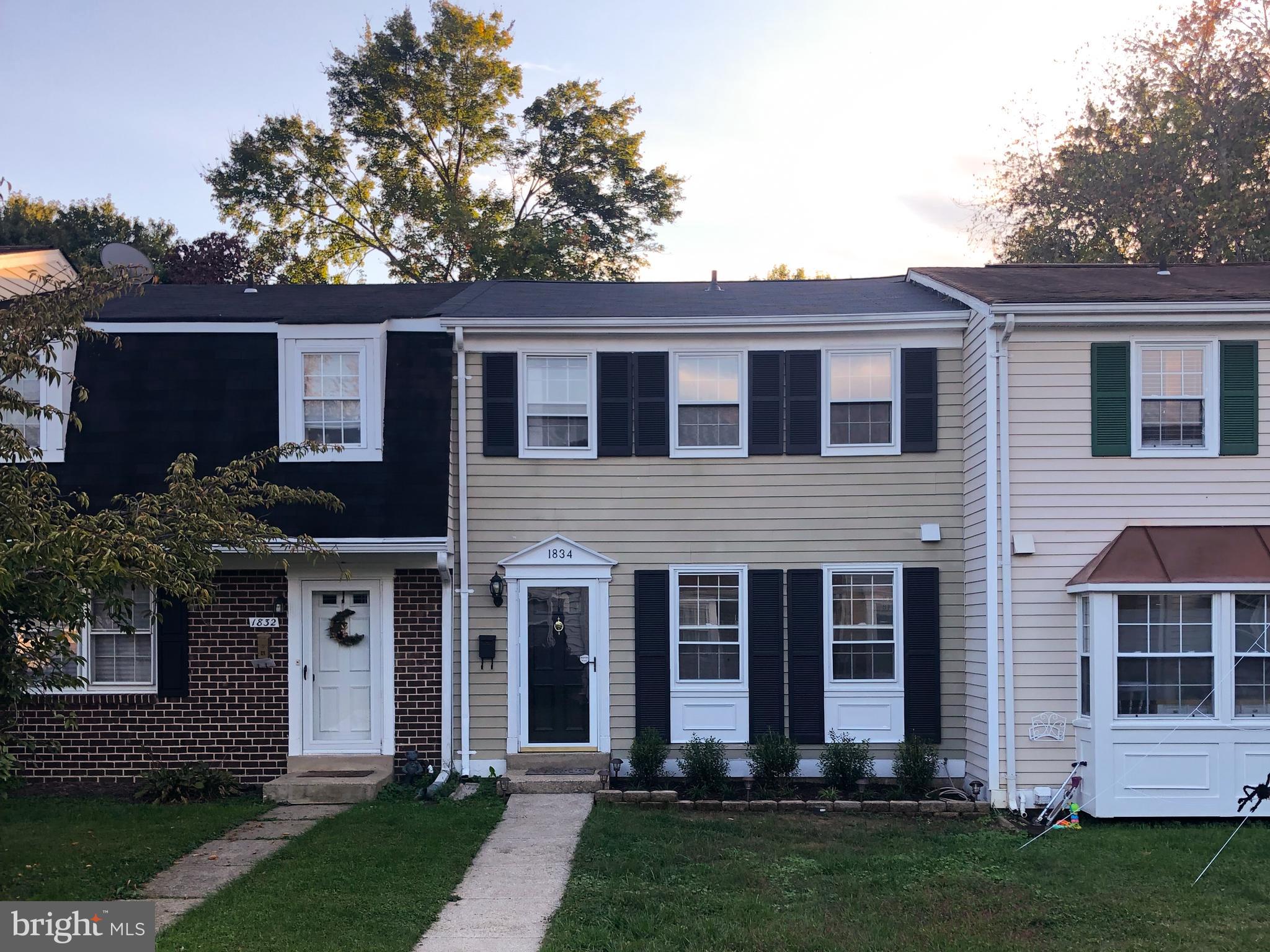 CROFTON SQUARE - Residential