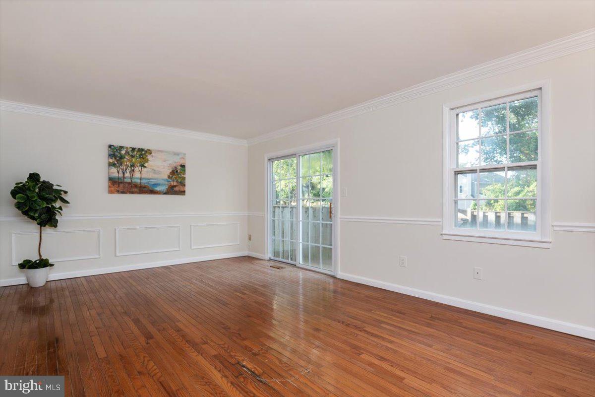 CROFTON SQUARE - Residential