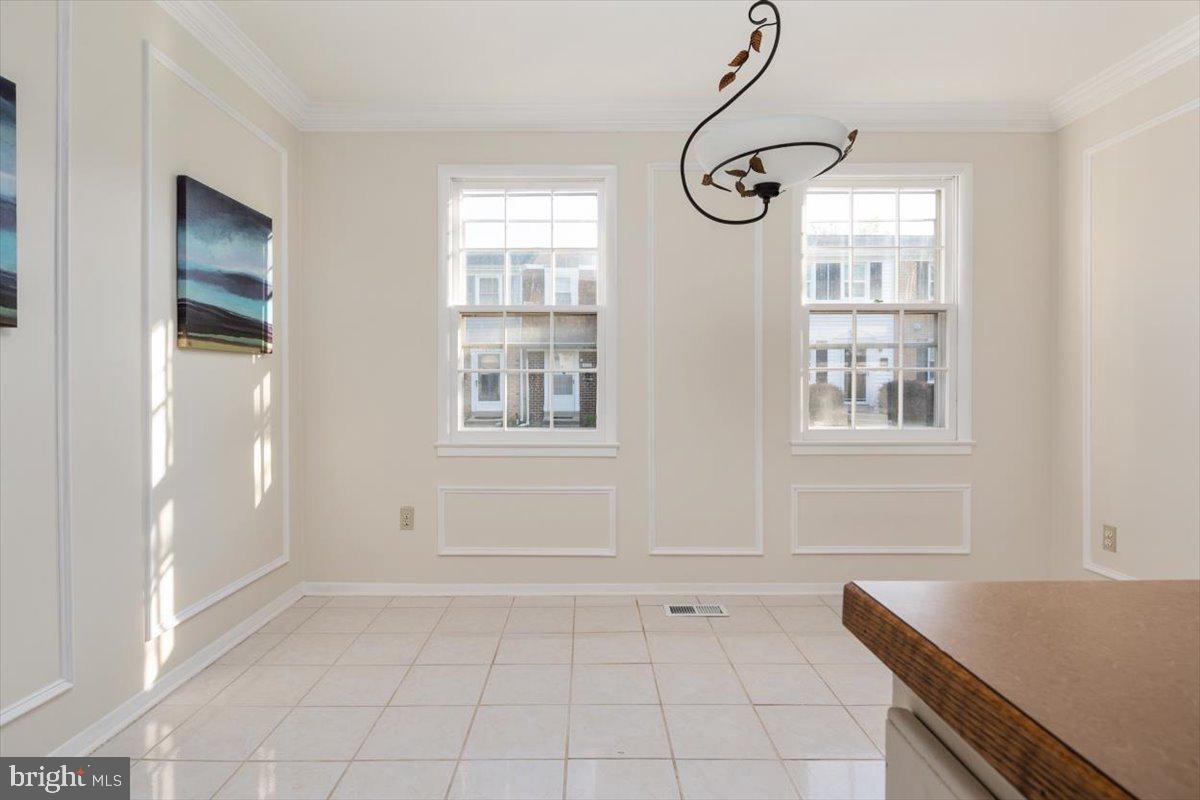 CROFTON SQUARE - Residential