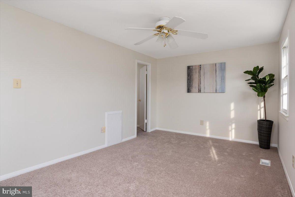 CROFTON SQUARE - Residential