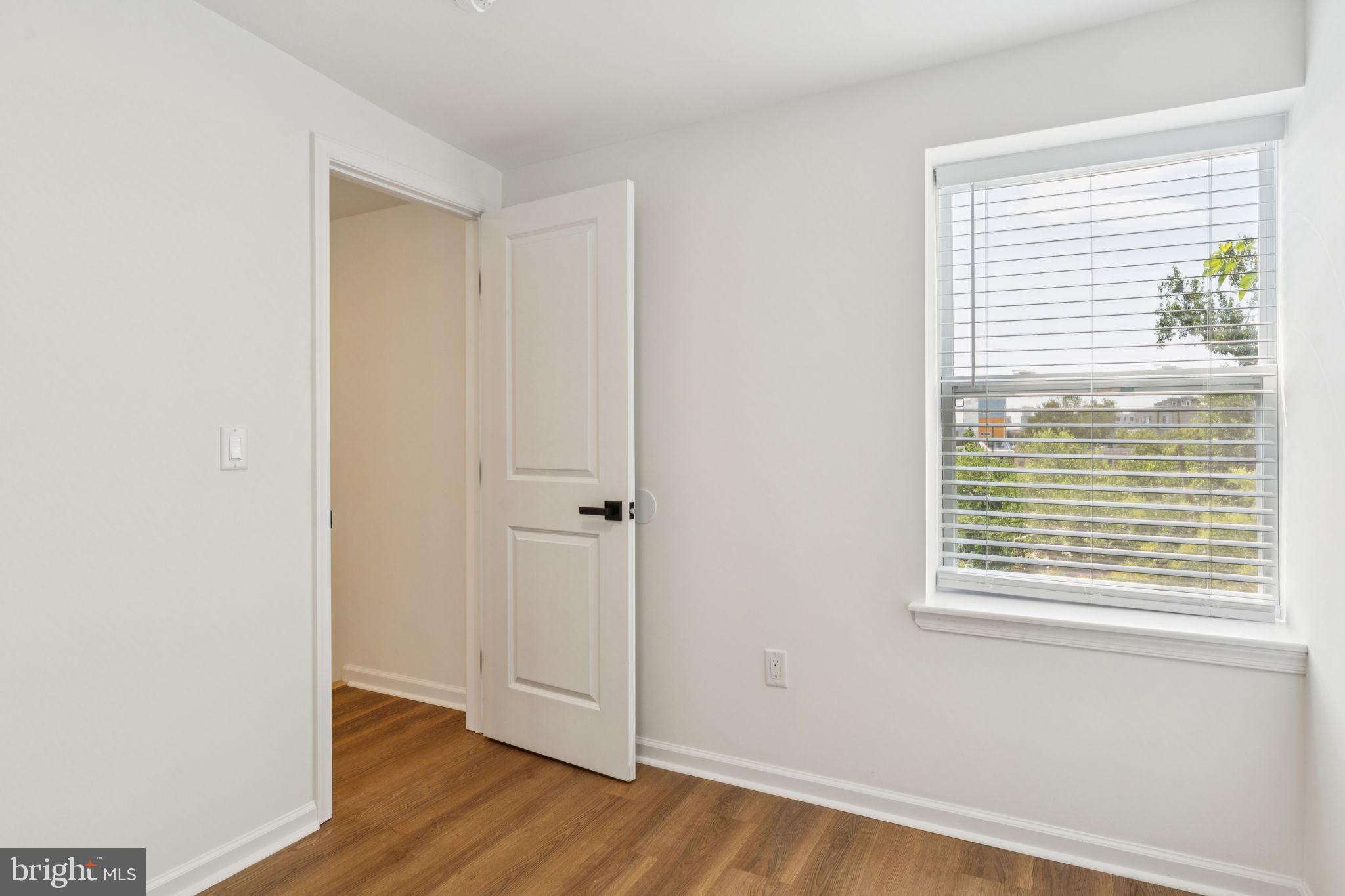 NORRIS SQUARE - Residential Lease