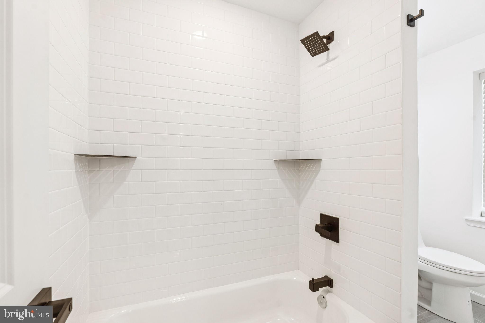 NORRIS SQUARE - Residential Lease