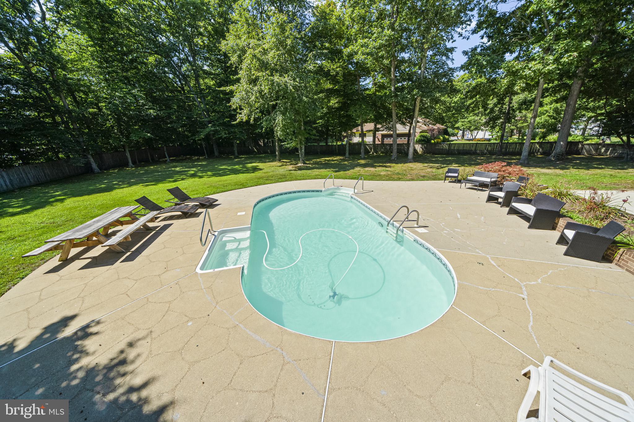 CLARKS RUN - Residential