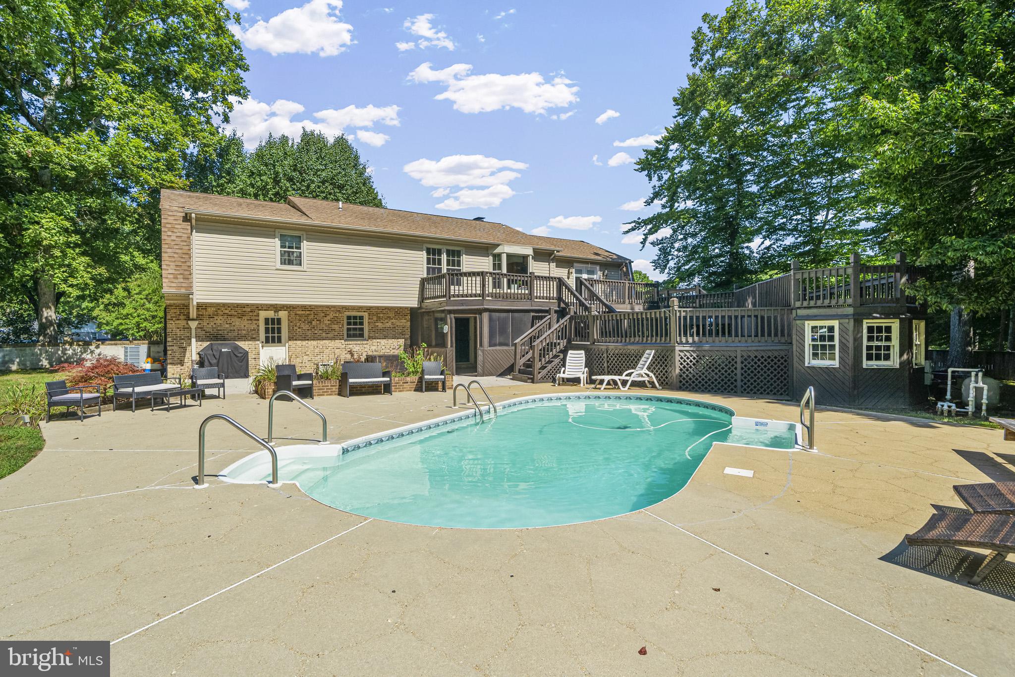 CLARKS RUN - Residential