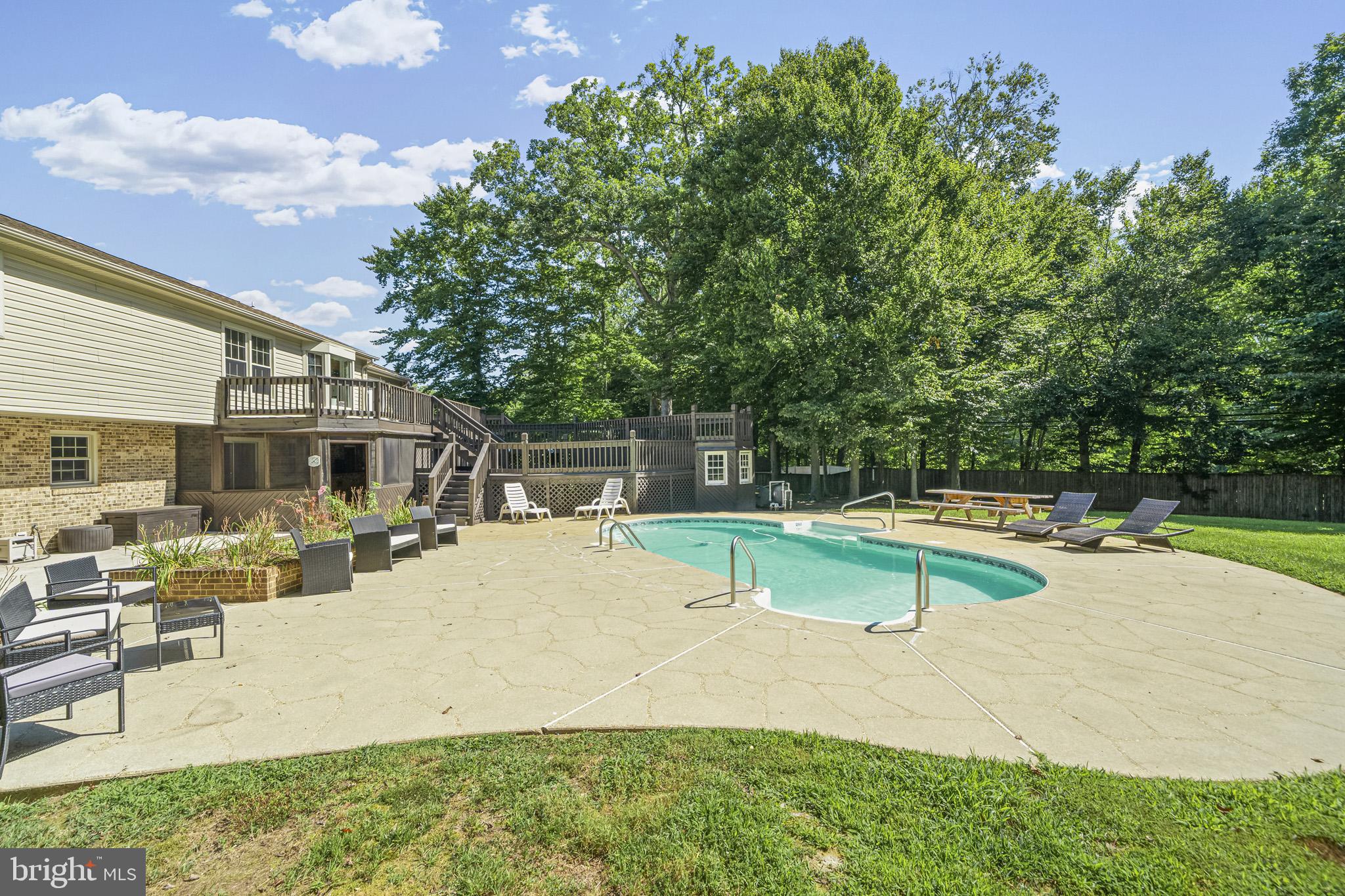 CLARKS RUN - Residential