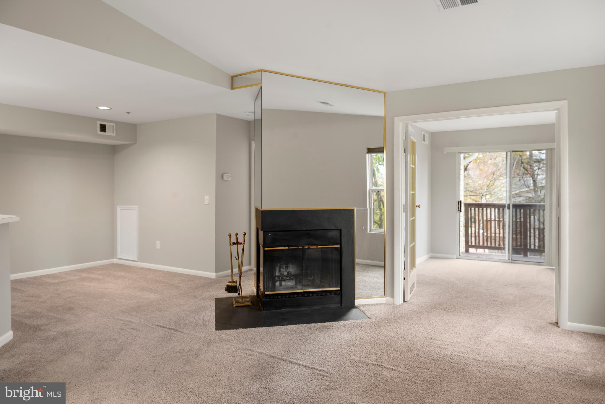 ANNAPOLIS OVERLOOK - Residential Lease