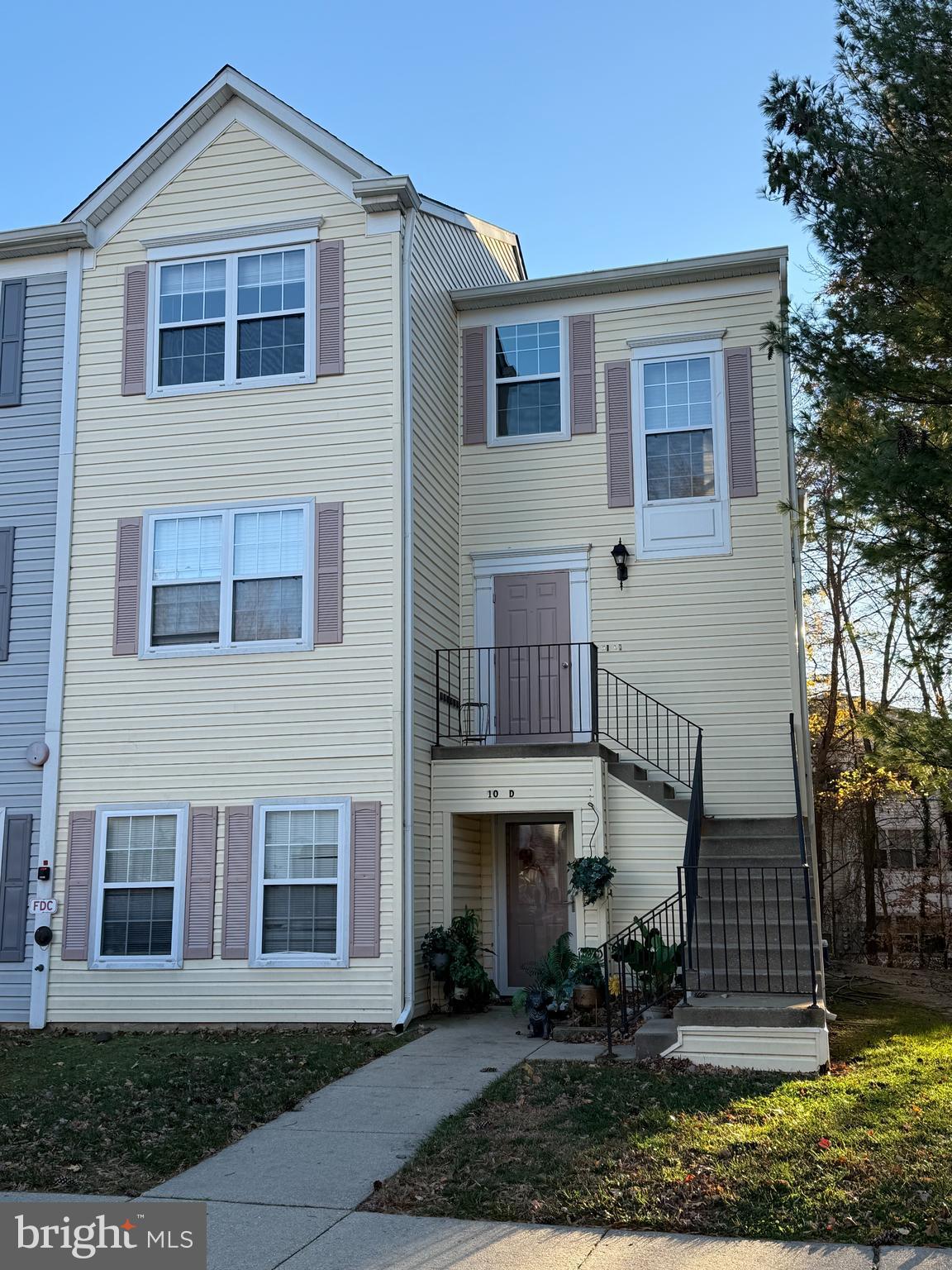 ANNAPOLIS OVERLOOK - Residential Lease