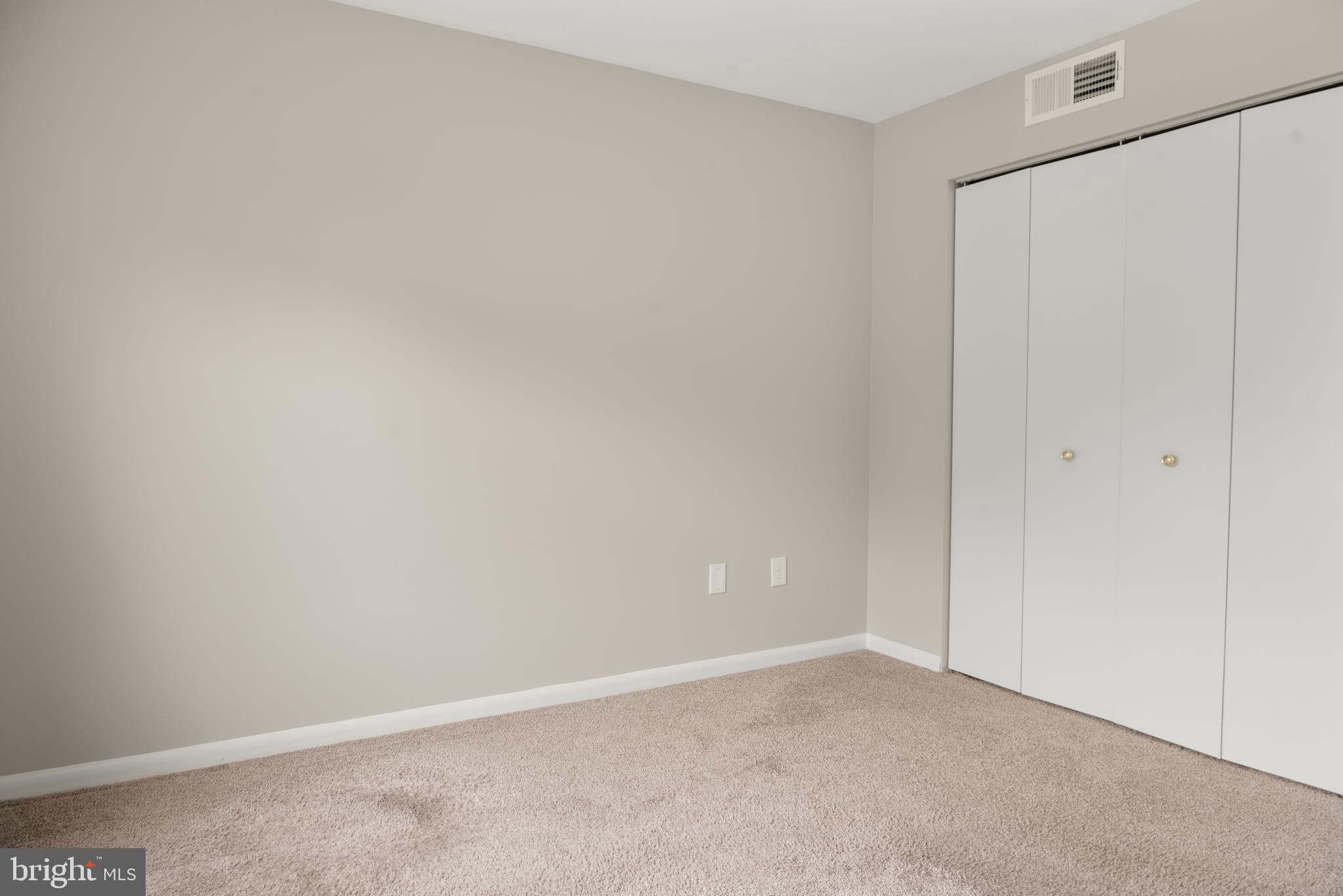 ANNAPOLIS OVERLOOK - Residential Lease